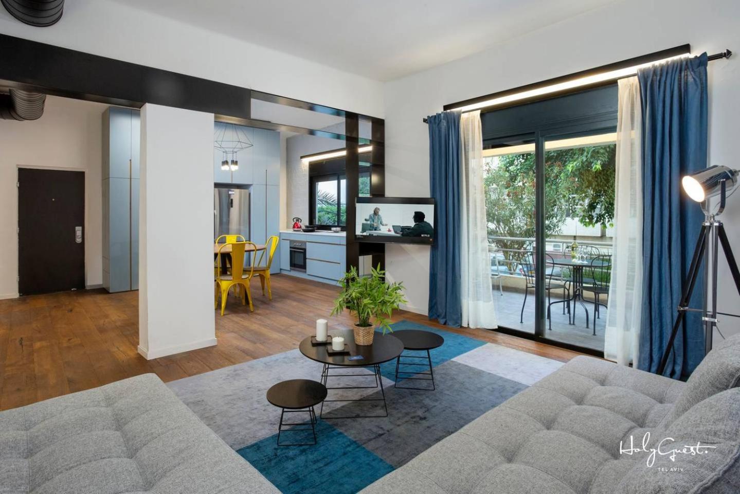 Loftstyle Beach in Gordon by Holyguest view 2