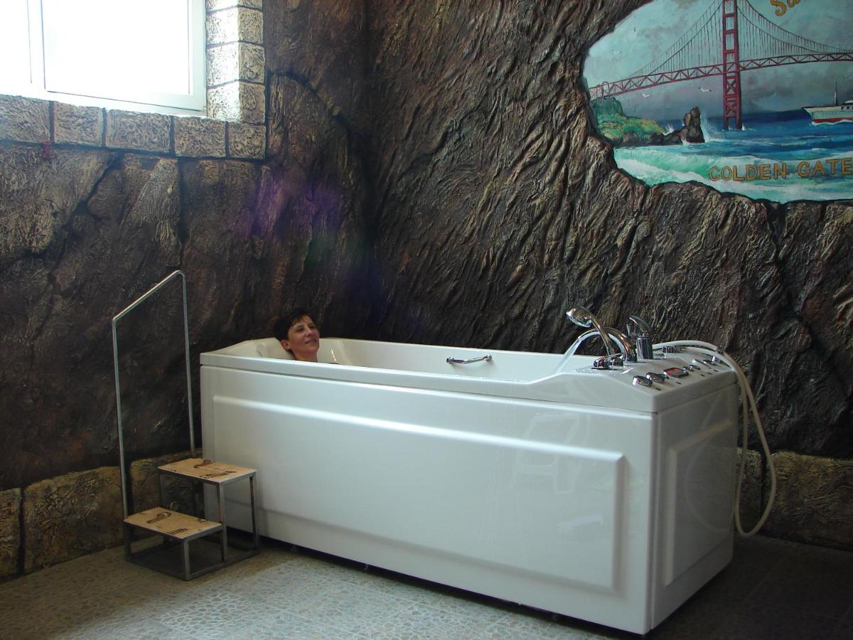 Jacuzzi