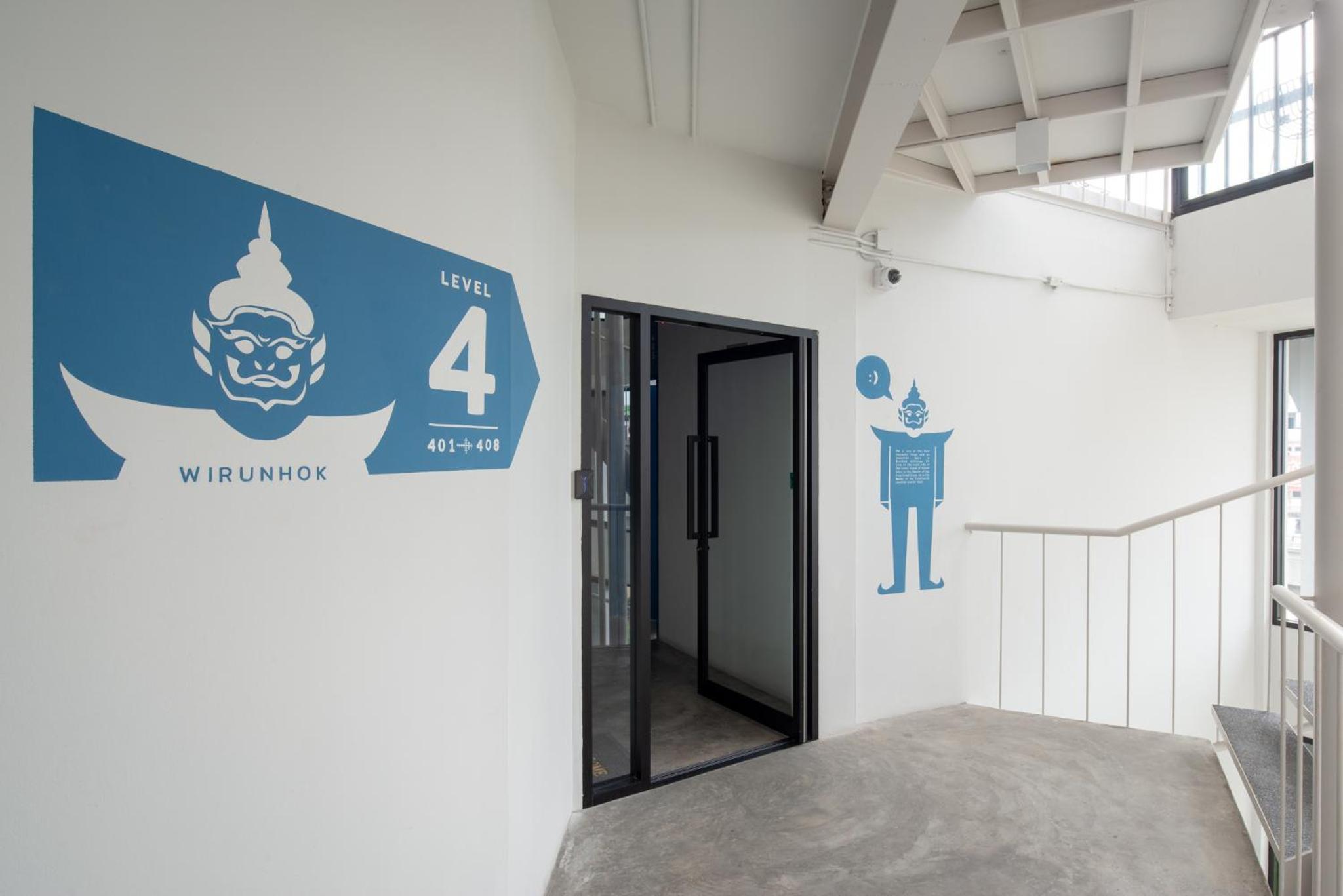 Yaks House Hostel