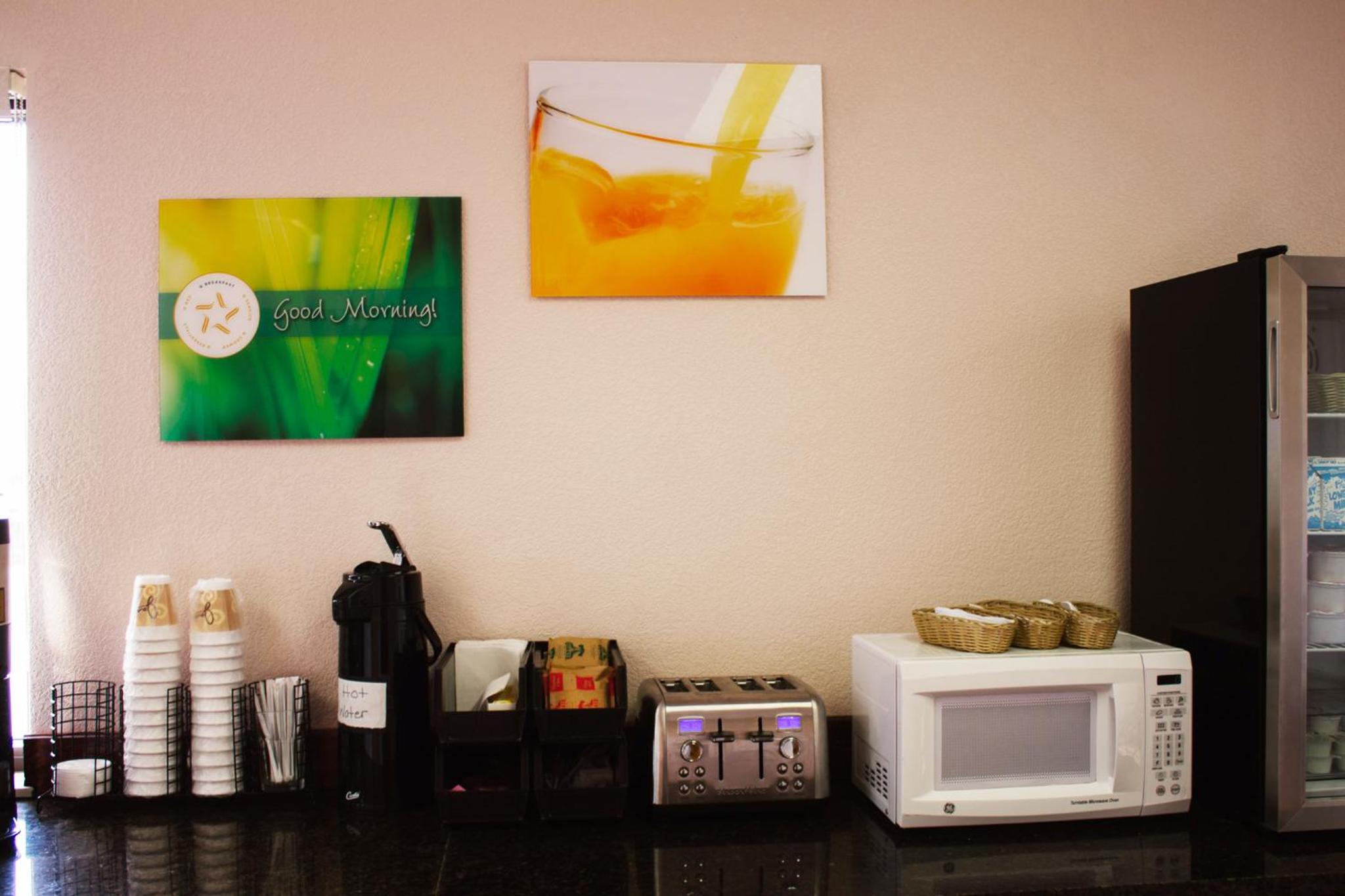 Americas Best Value Inn-Fredonia
