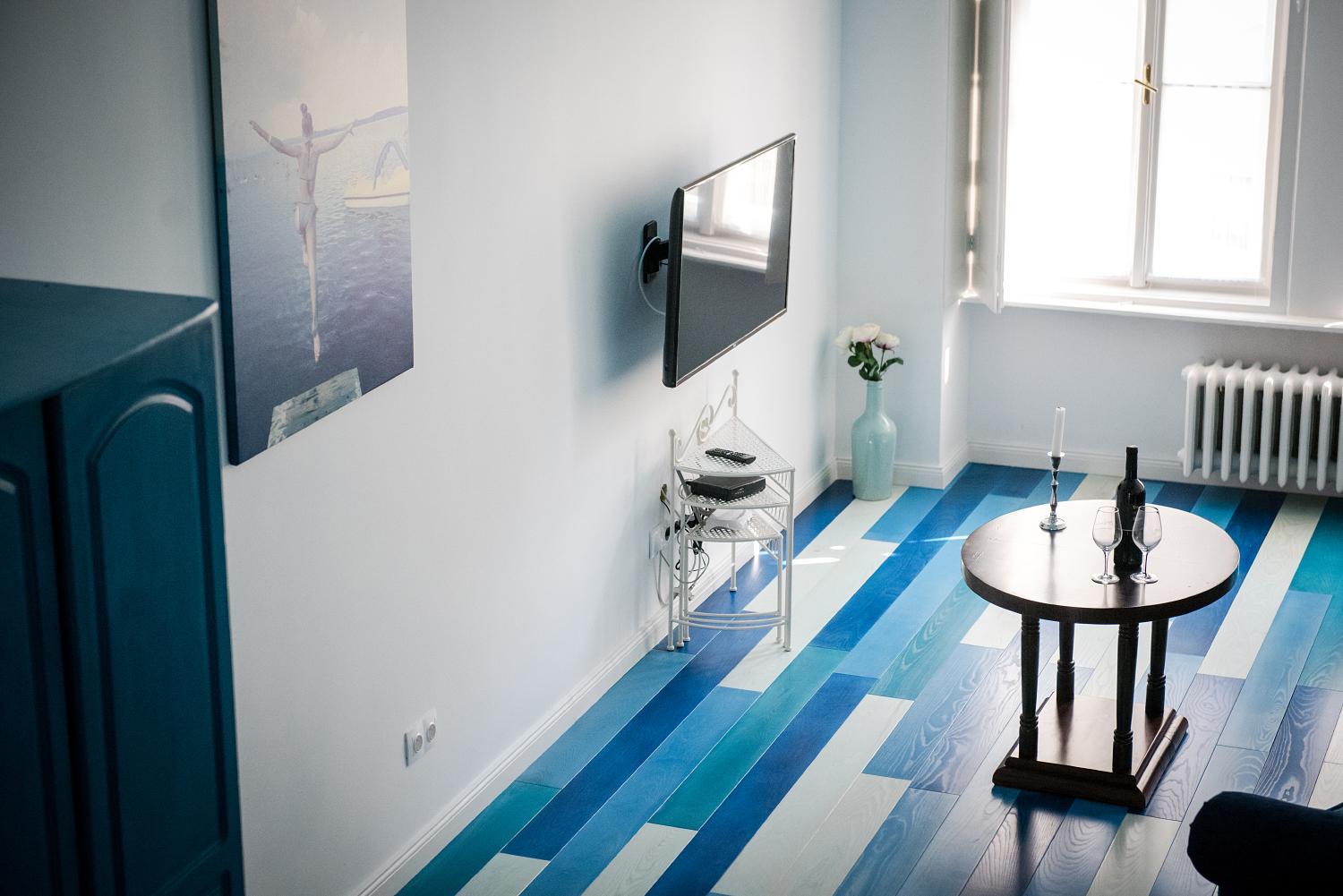 Pause Apartment with Free Parking view 2