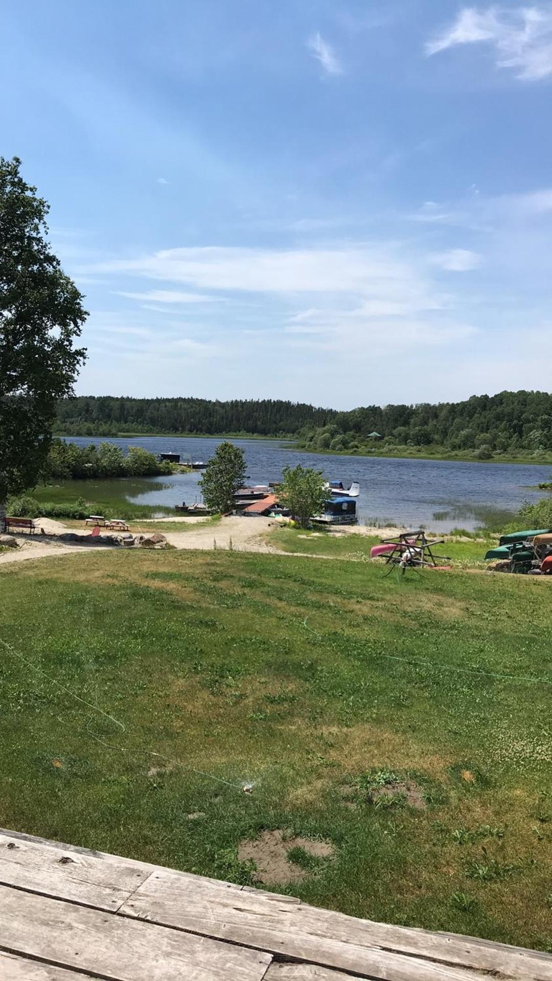 Mowat Landing Cottages