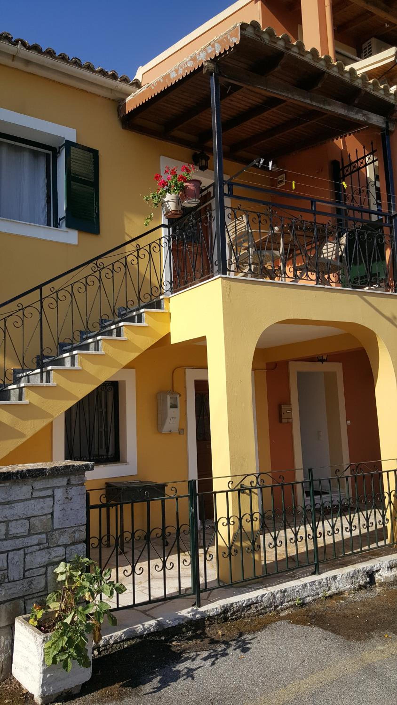 Alexandros House with private parcking view 5