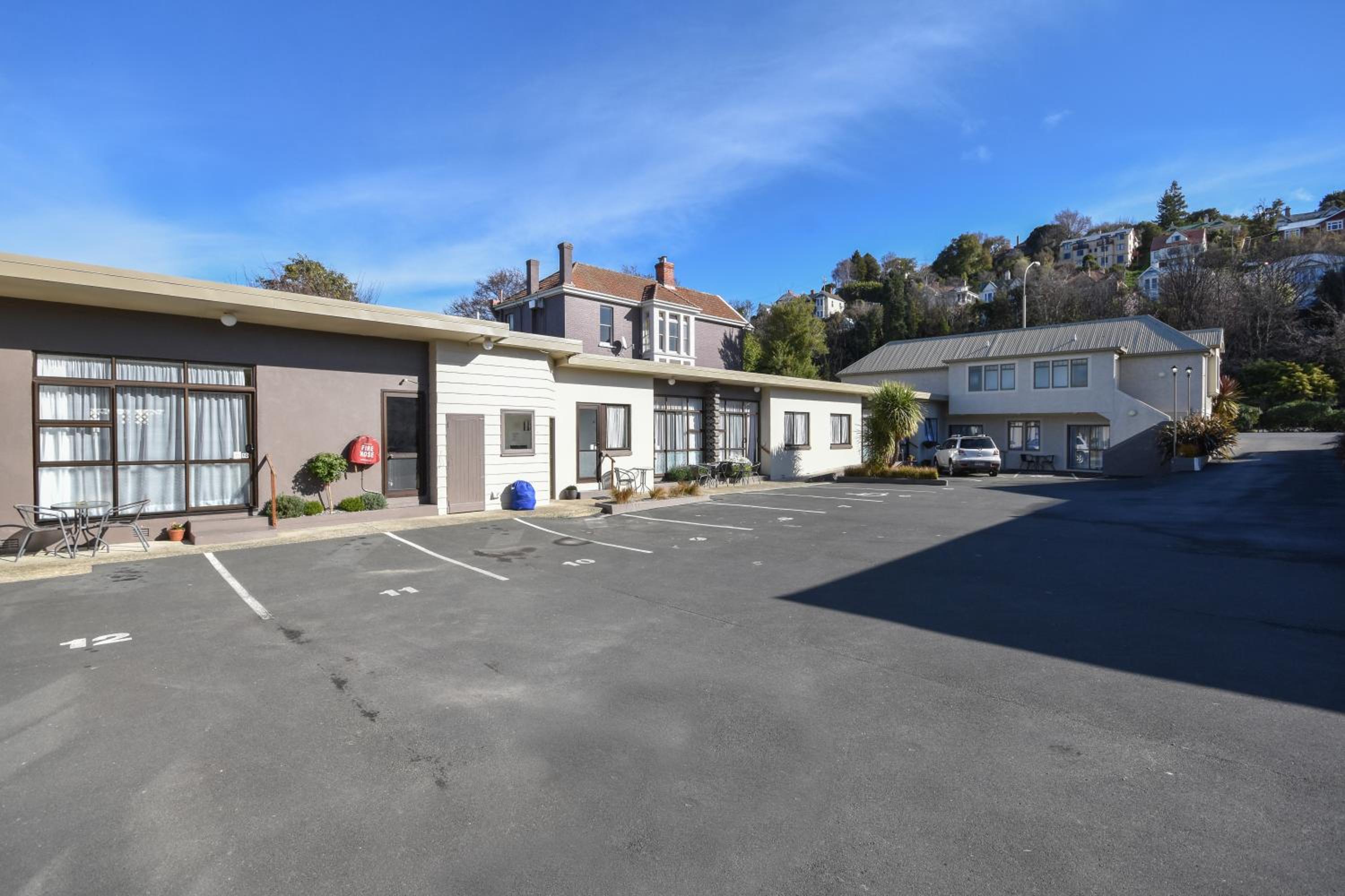 Garden Motel