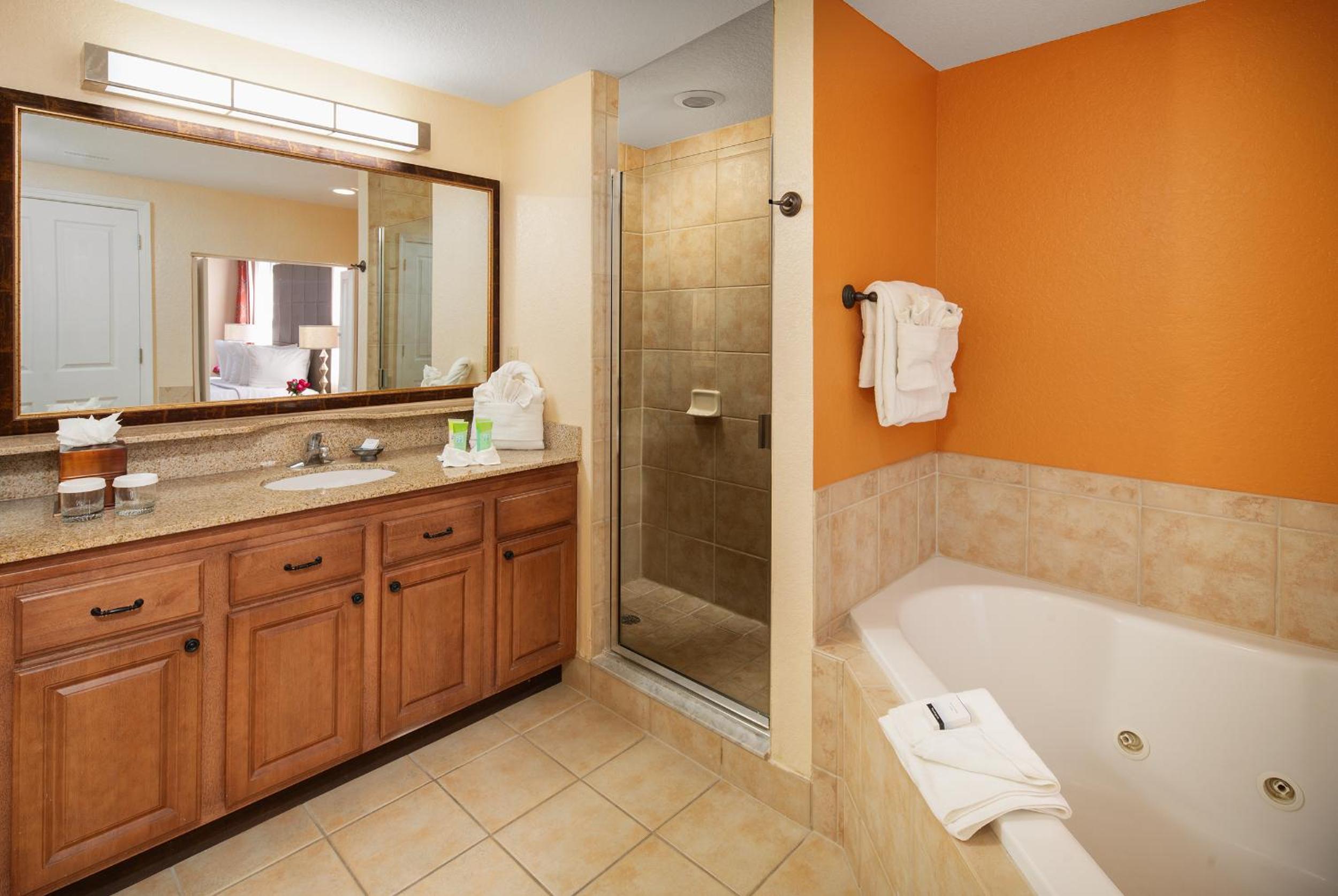 Floridays Orlando Two & Three Bed Rooms Condo Resort — photo 51