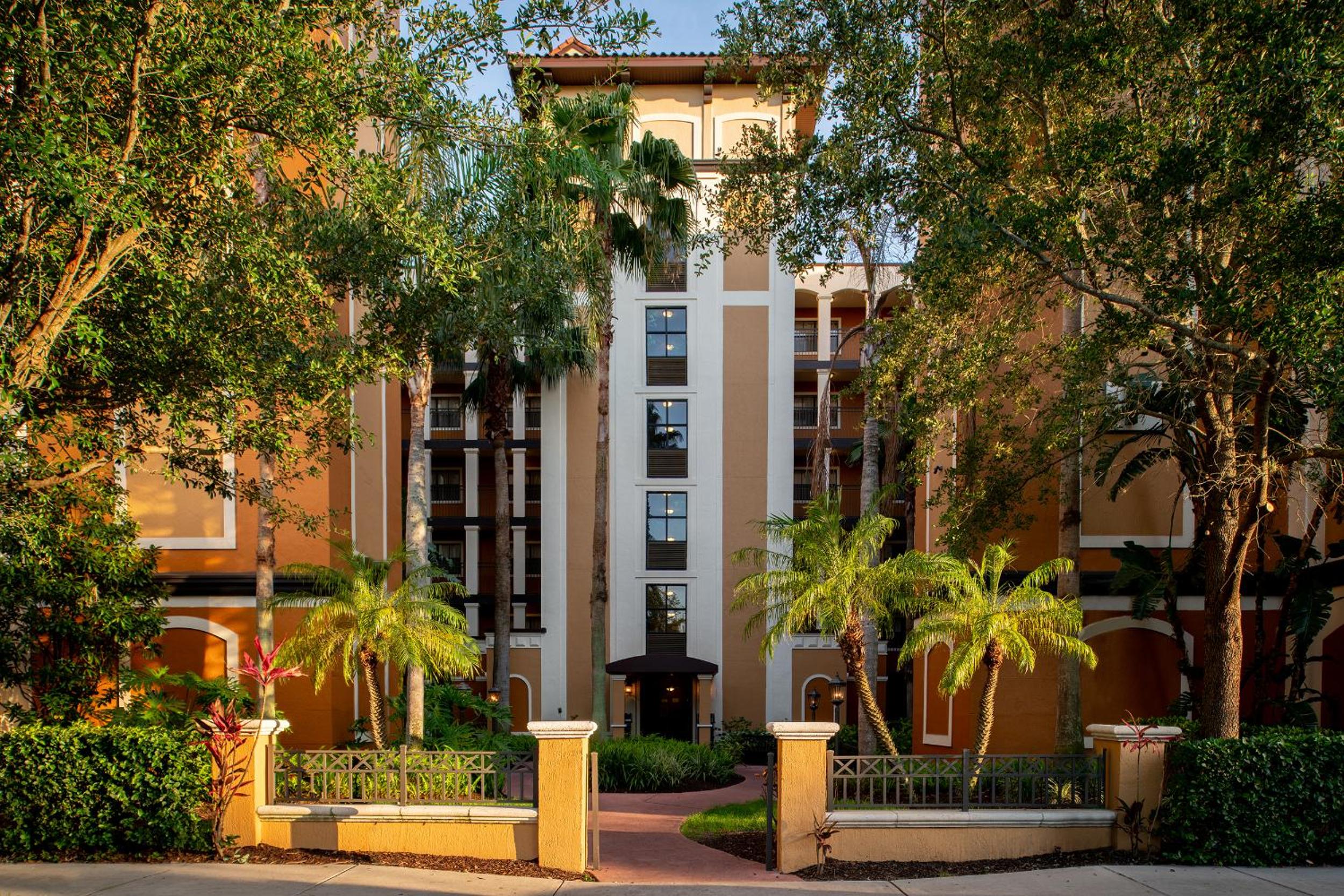Floridays Orlando Two & Three Bed Rooms Condo Resort — photo 34