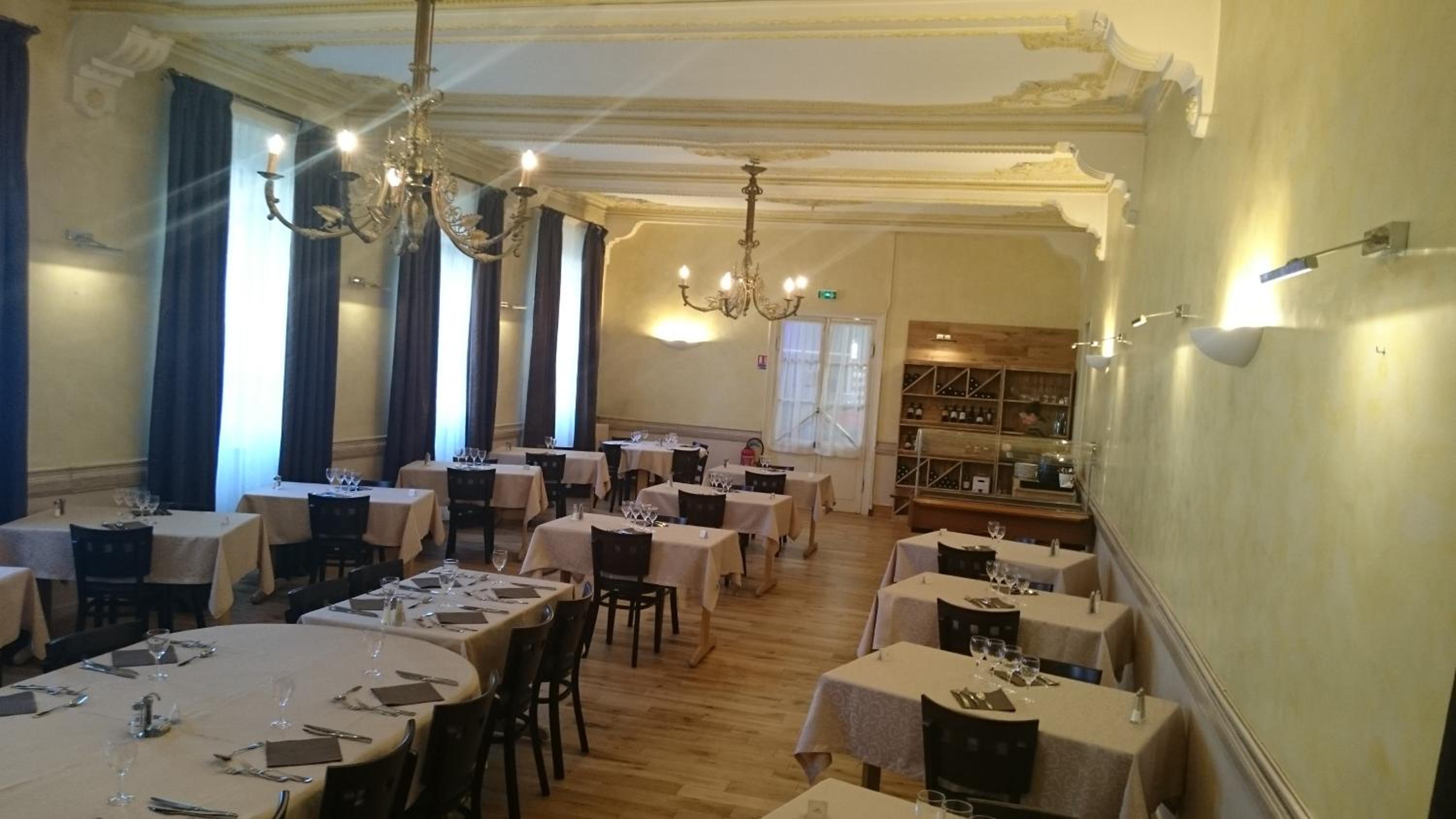 restaurant