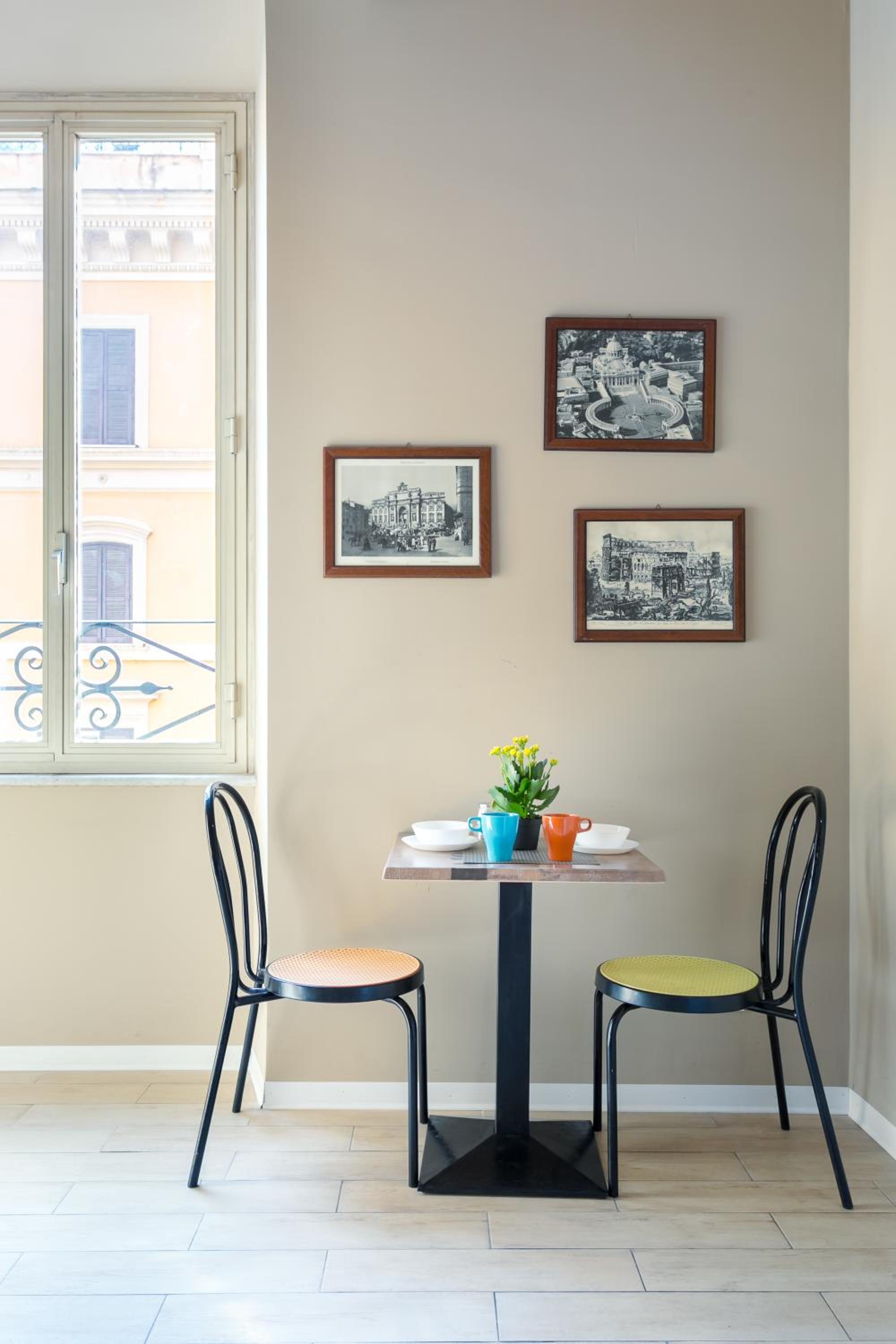 AmoRoma Suite
