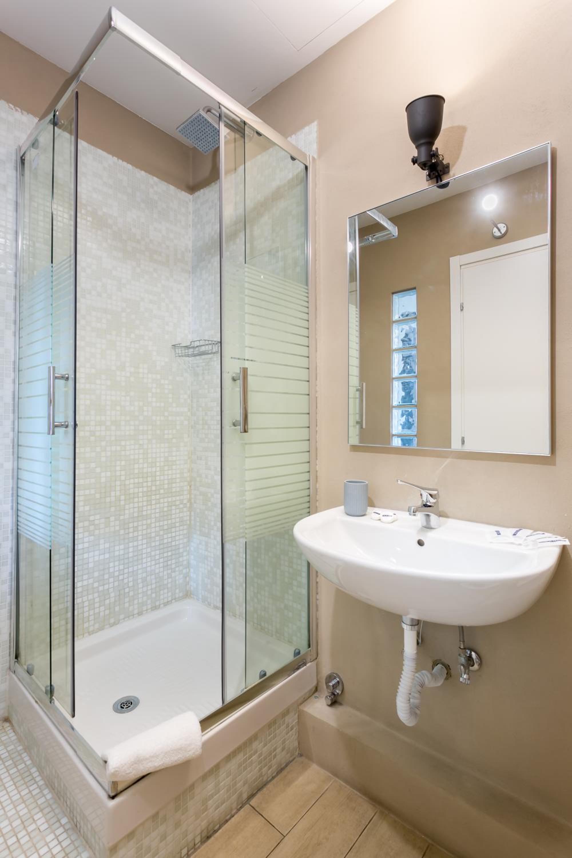 AmoRoma Suite