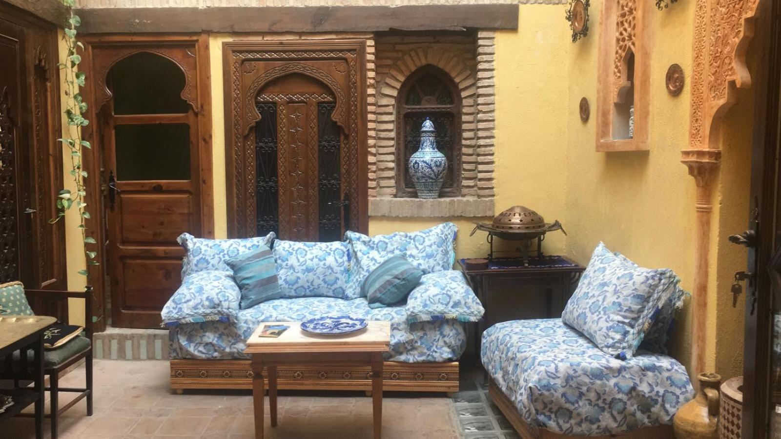Charming Andalusian house - free parking