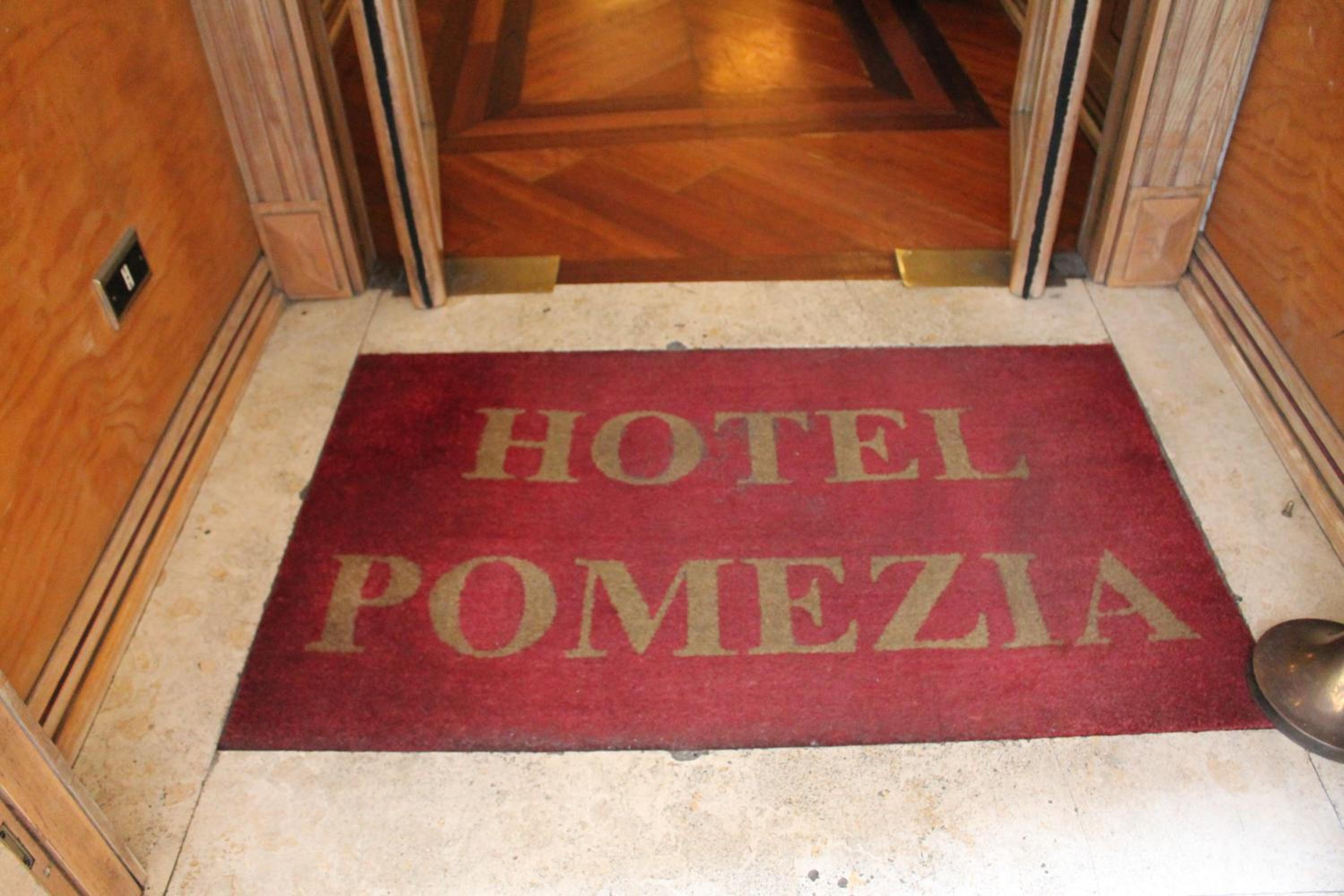 Hotel Pomezia-0