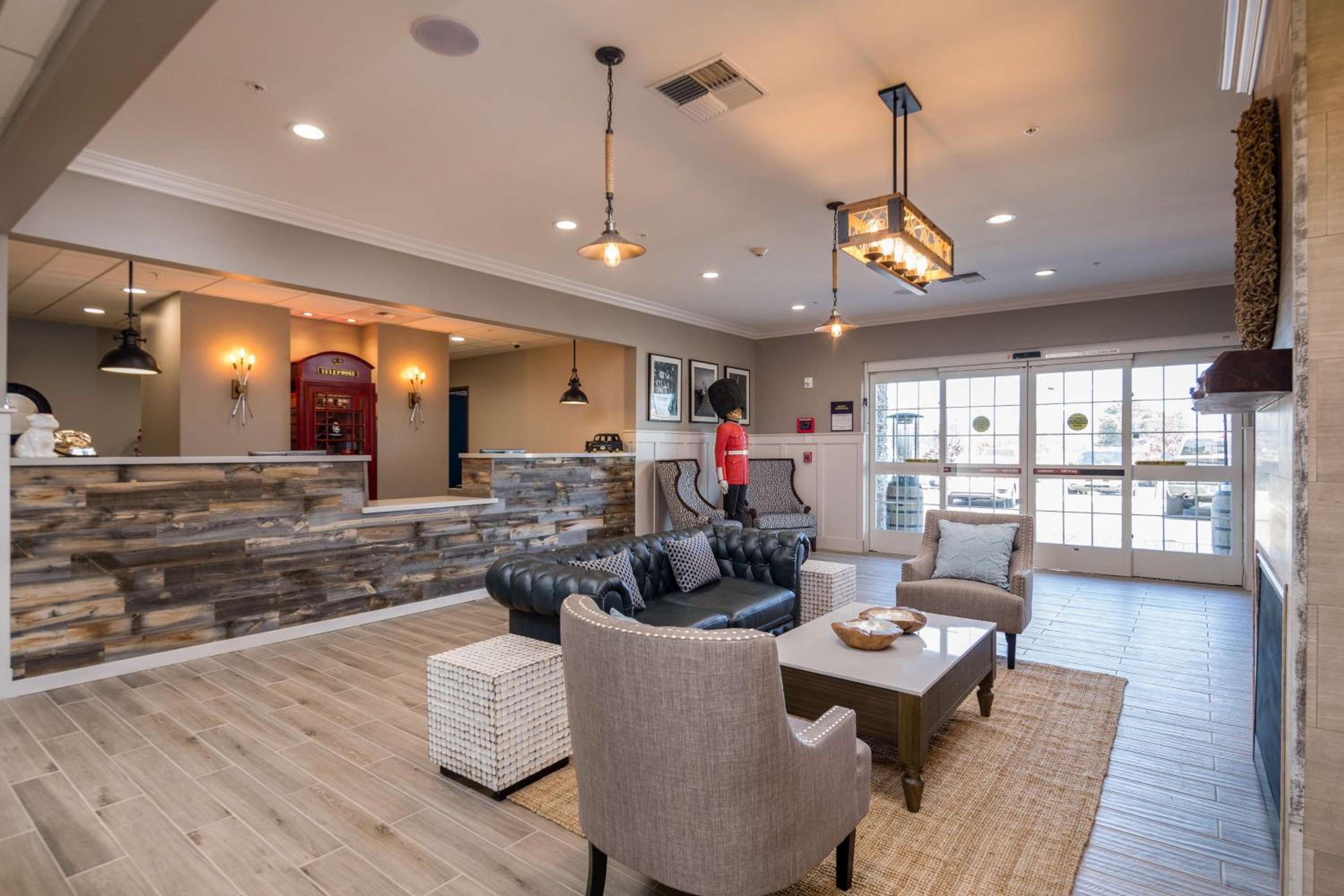 Half Moon Bay Vacations - Aristocrat Hotel, BW Signature Collection - Property Image 4