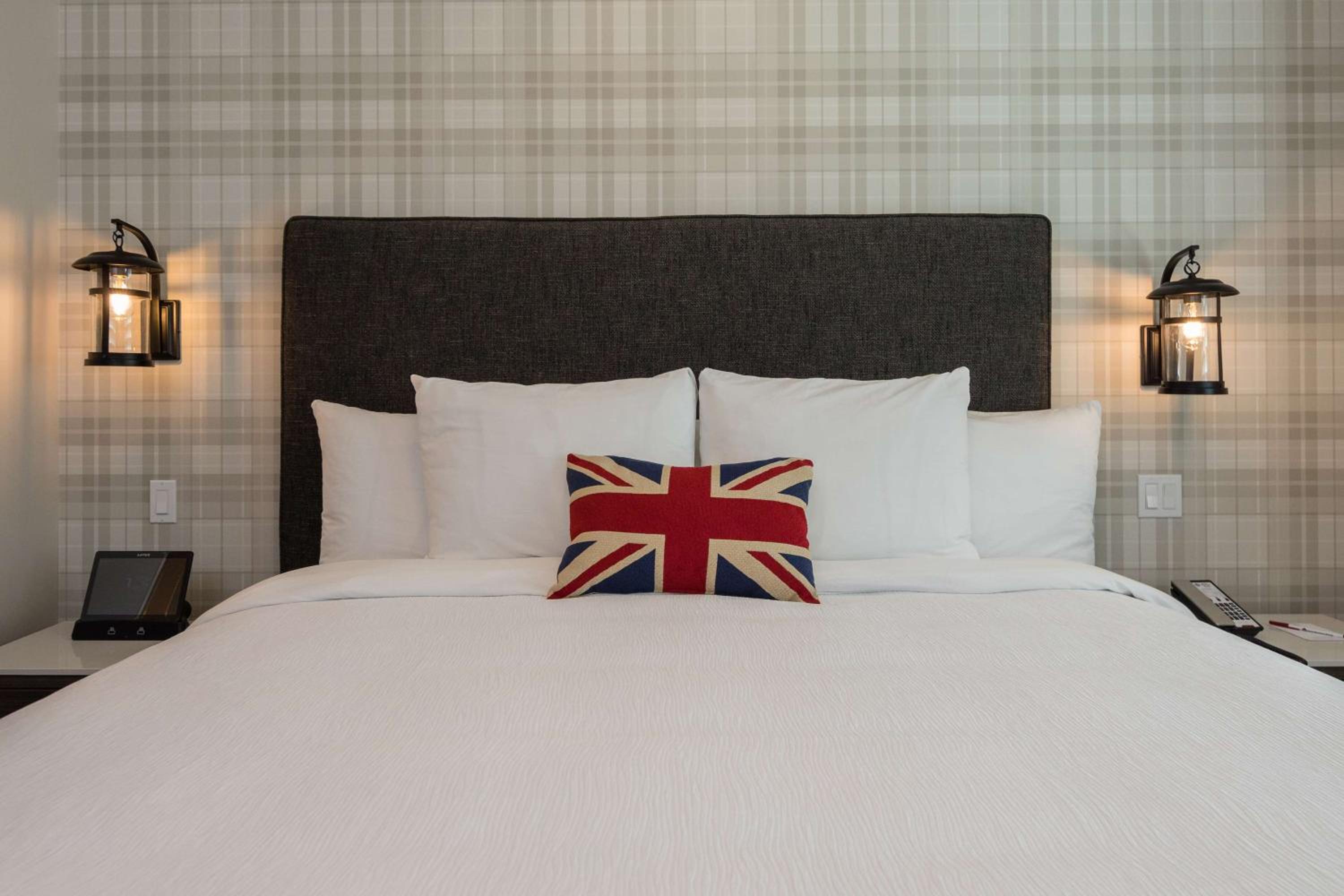 Half Moon Bay Vacations - Aristocrat Hotel, BW Signature Collection - Property Image 2