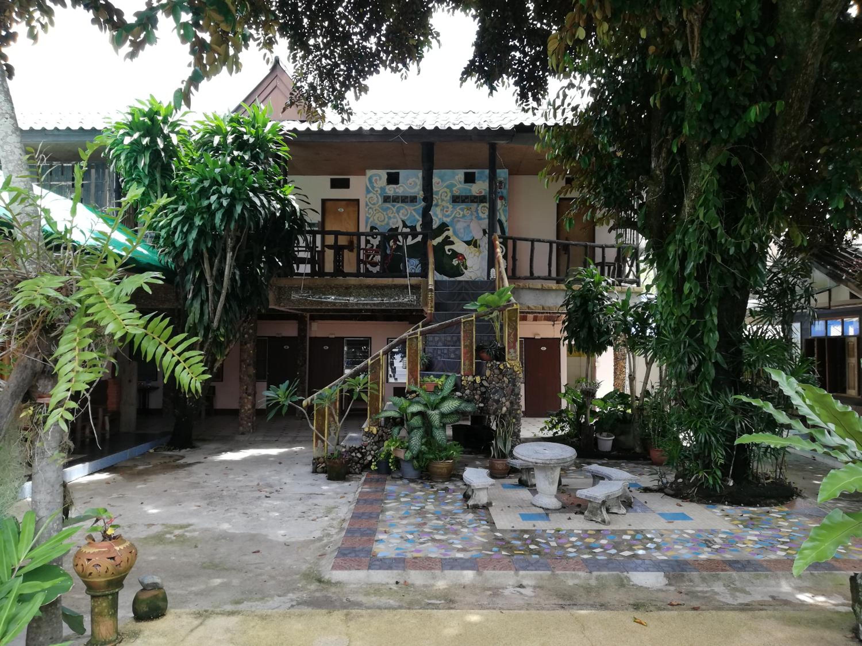 Chian house