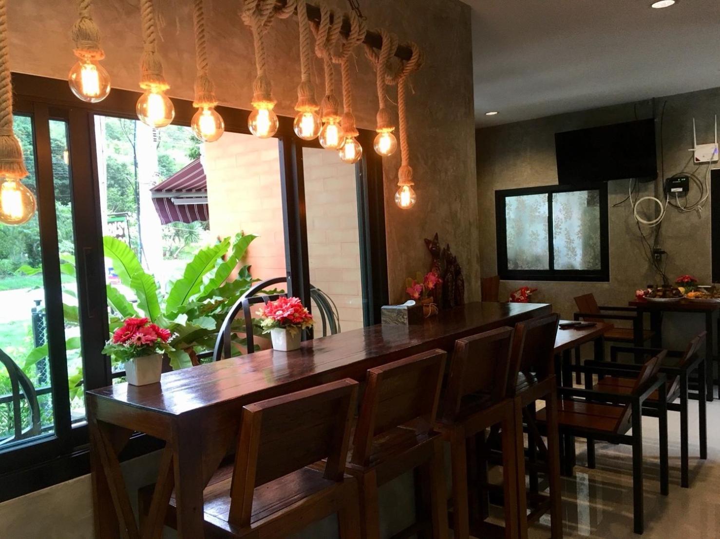 River Hill Side Resort