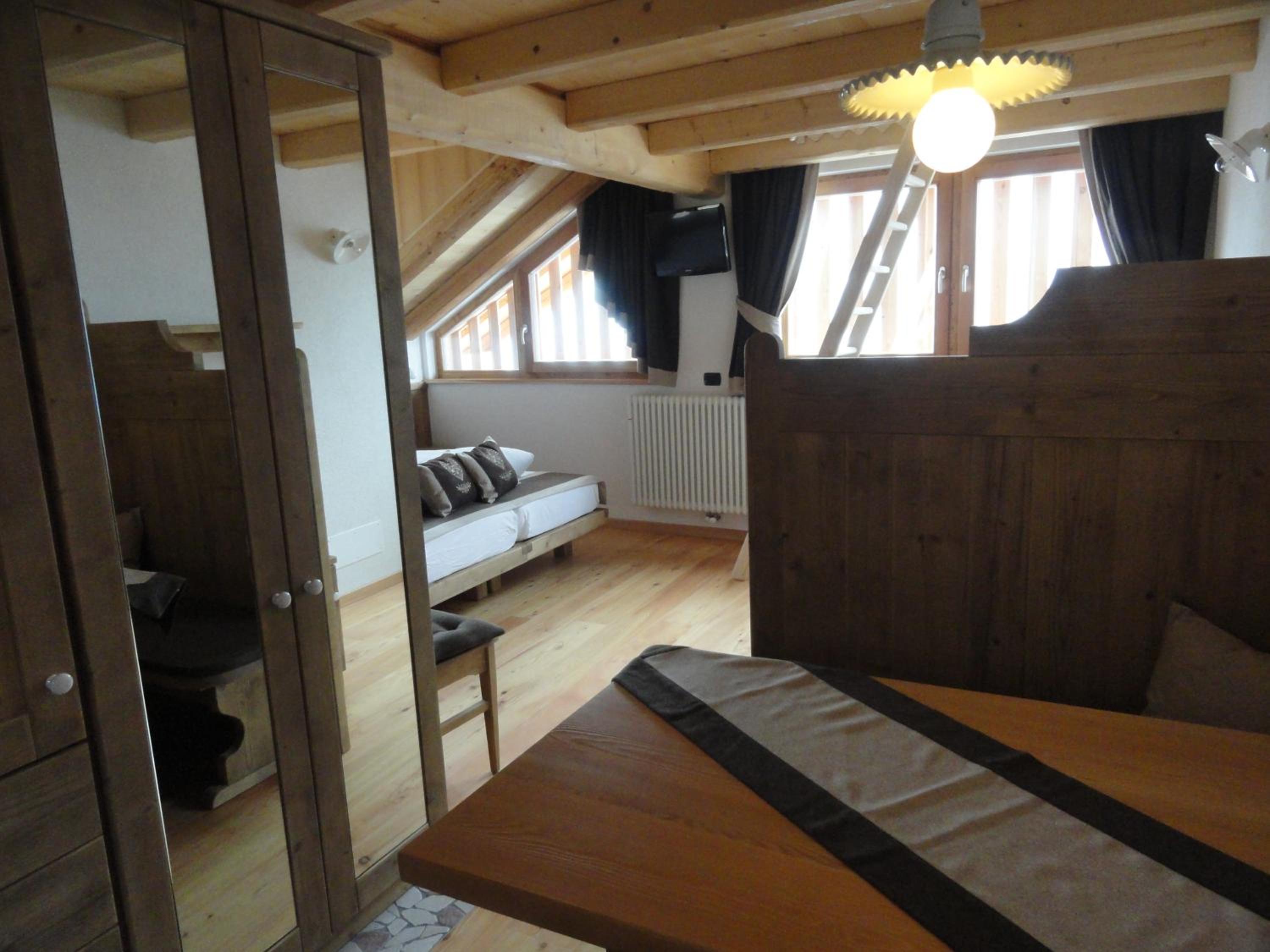 Photo 38