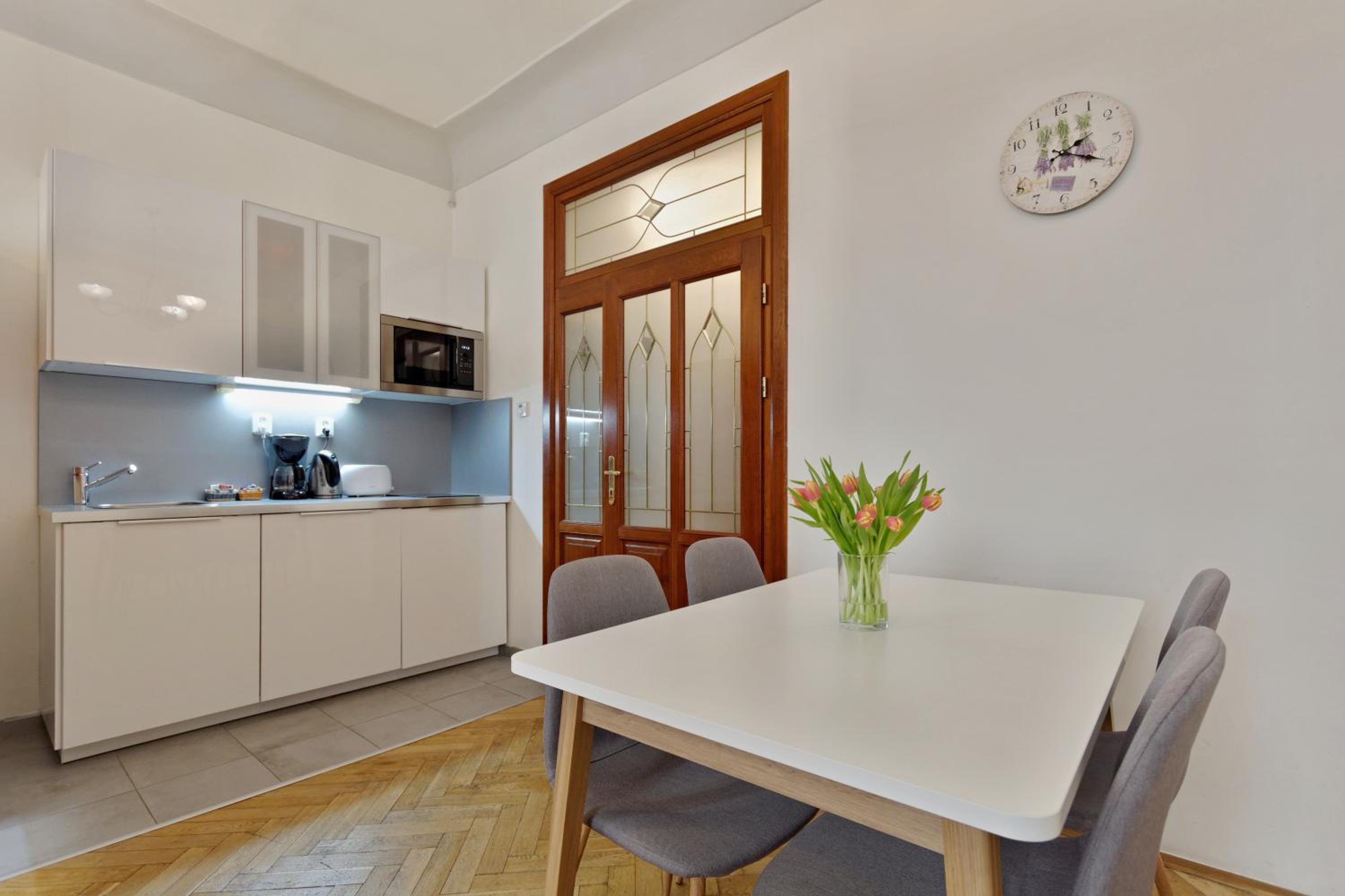 Historic Centre Apartments VIII
