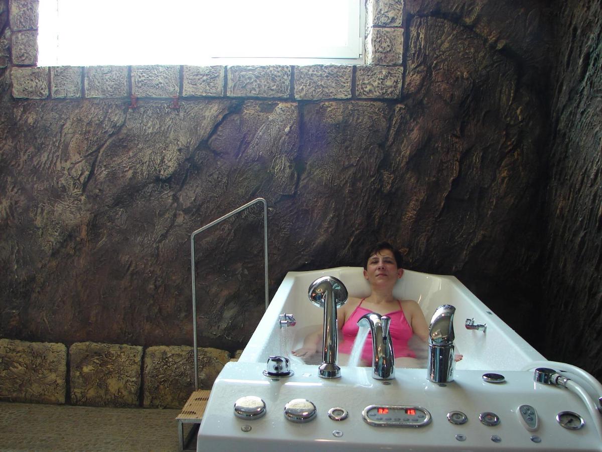Jacuzzi