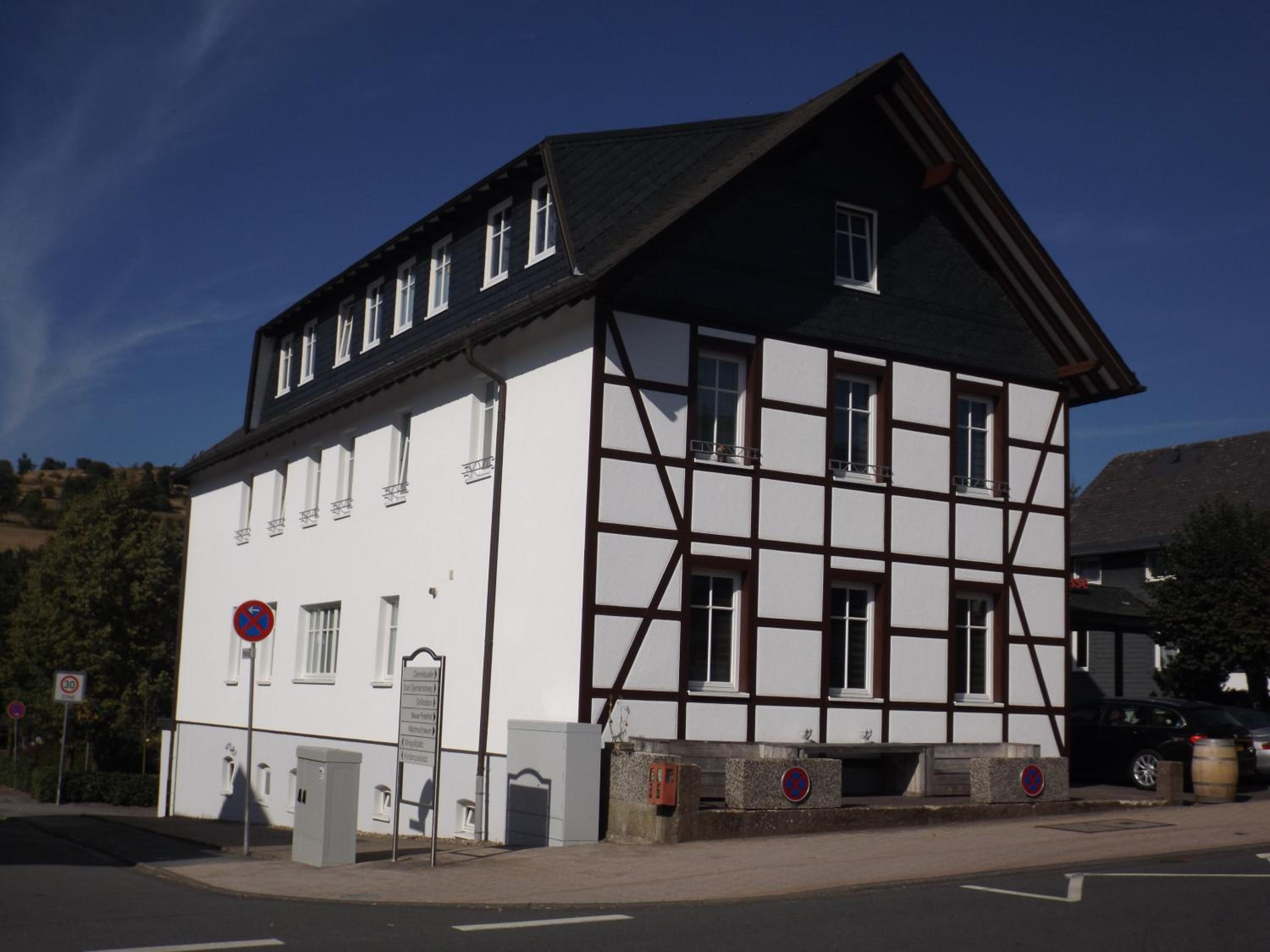 Photo 8