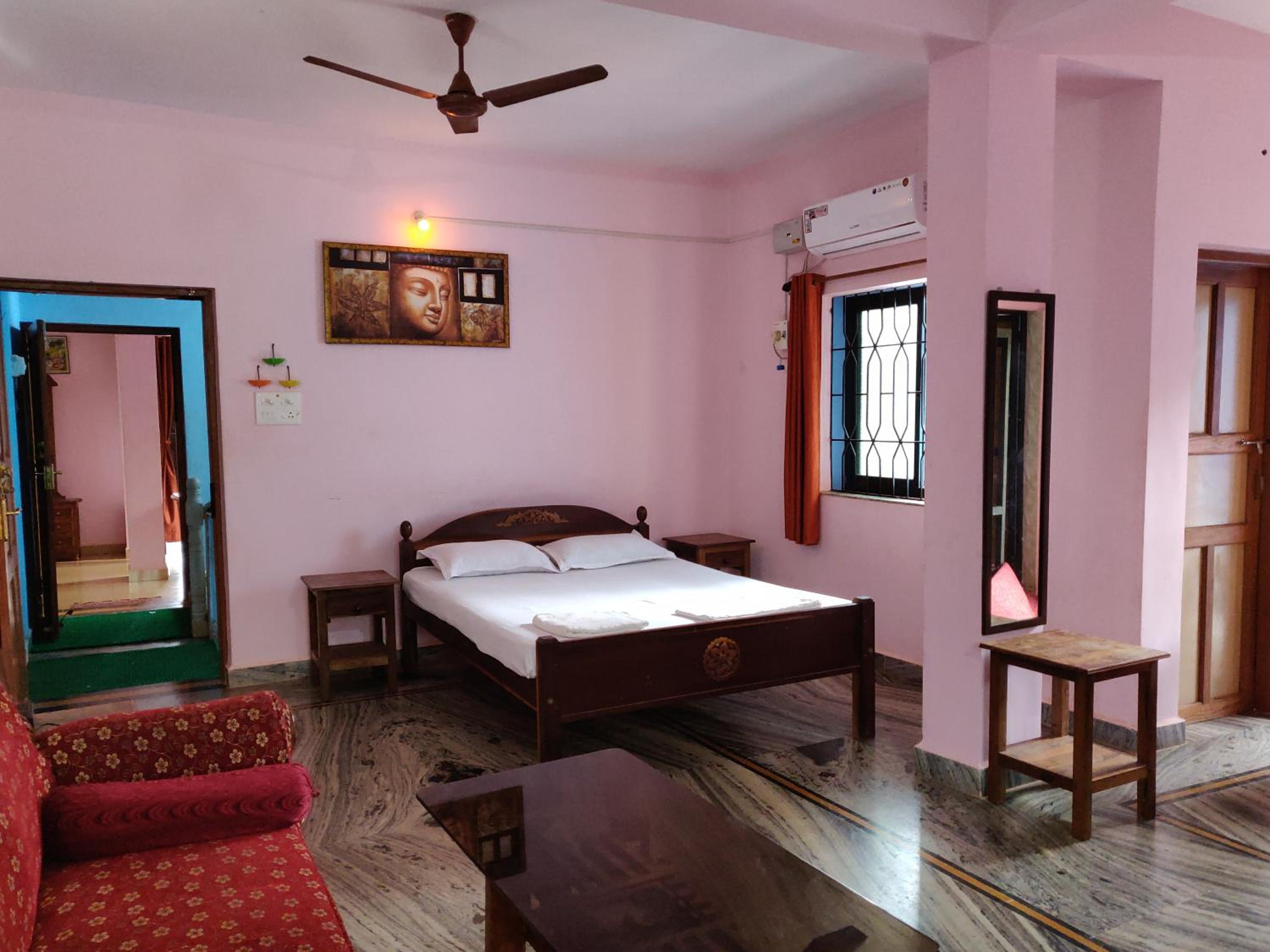 Morjim Sunset Hotel
