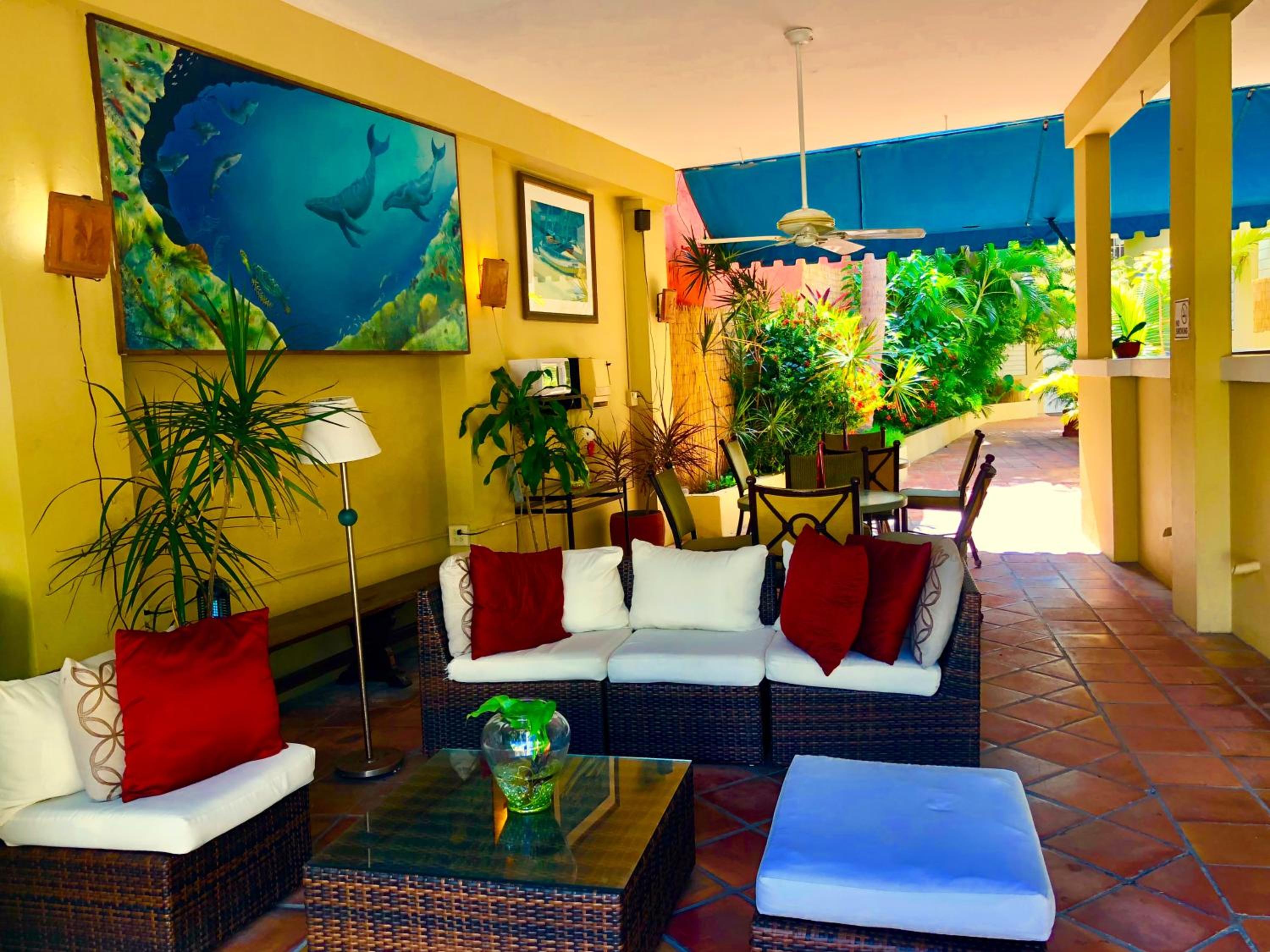 lounge