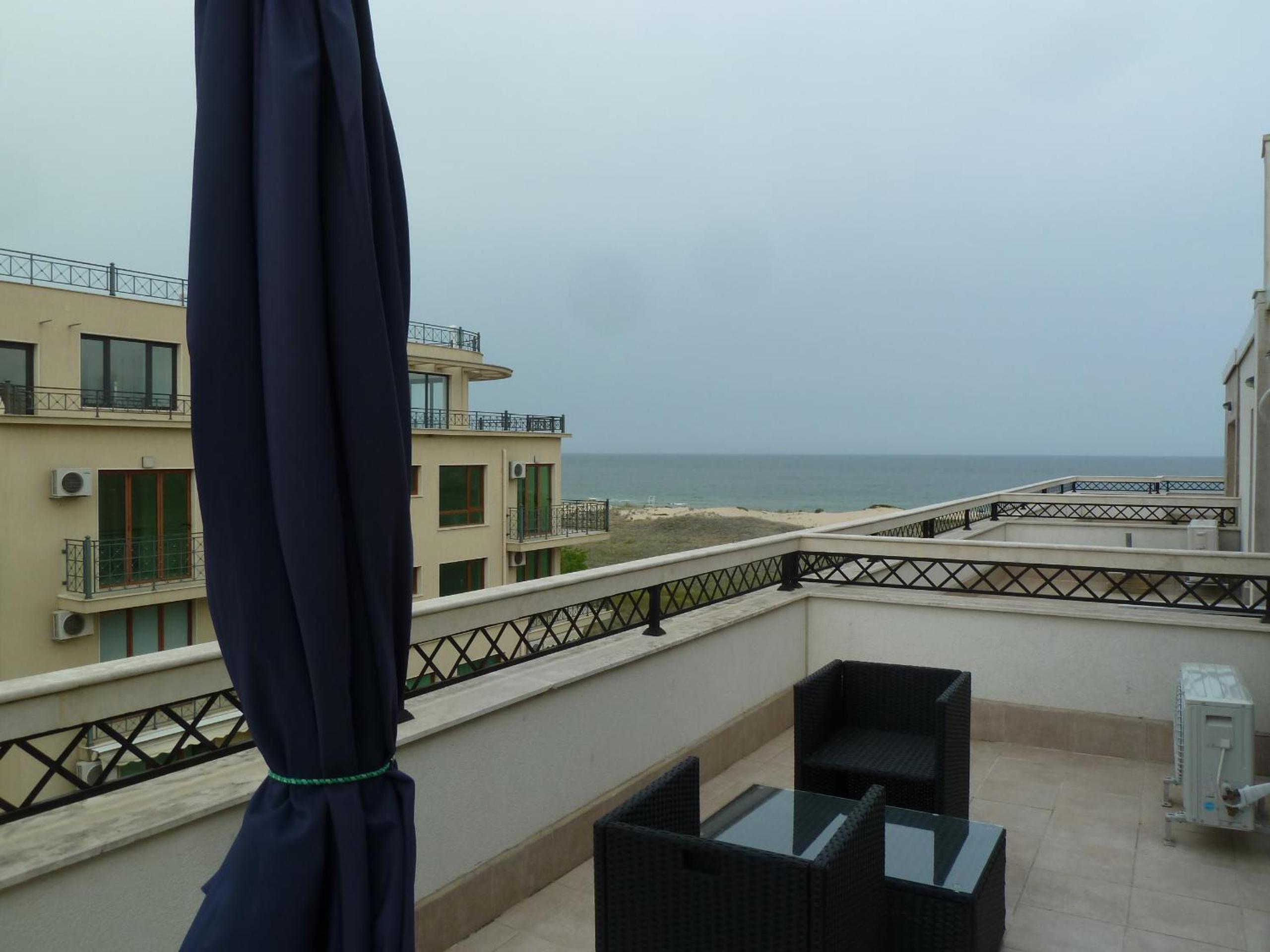 Golden Dunes Primorsko Apartments