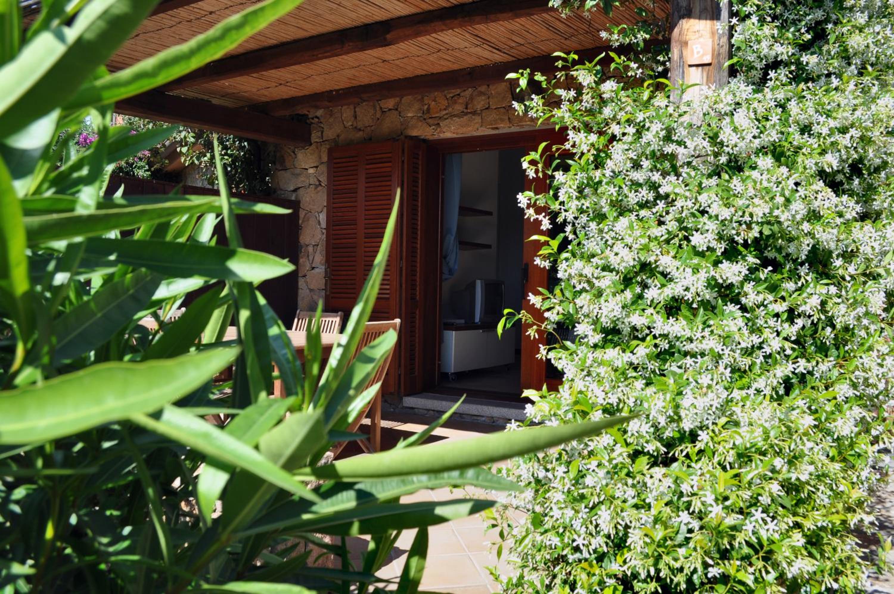 Cala Paradiso Residence view 3