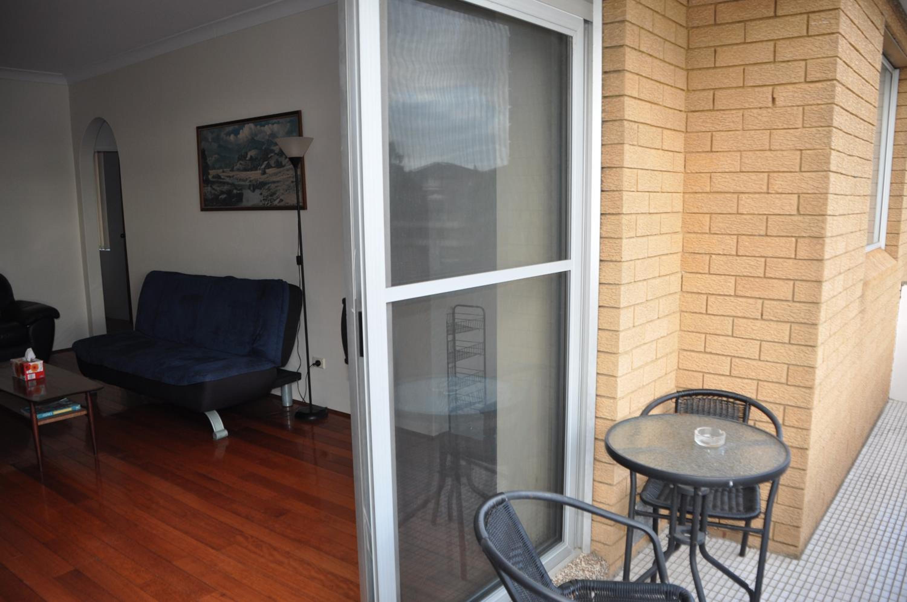 Accommodation Sydney Kogarah 2 Bedroom Budget Apartment with Balcony