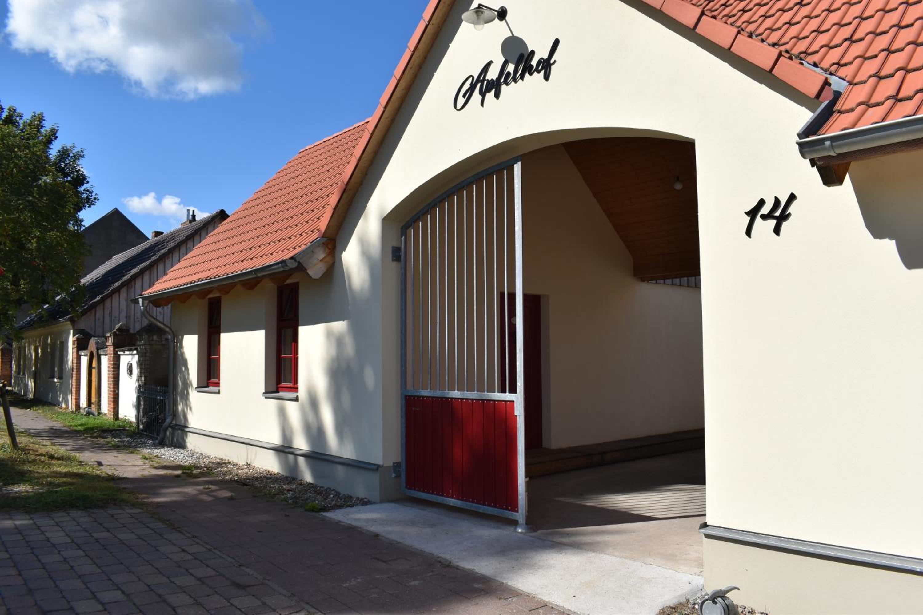 Photo 18