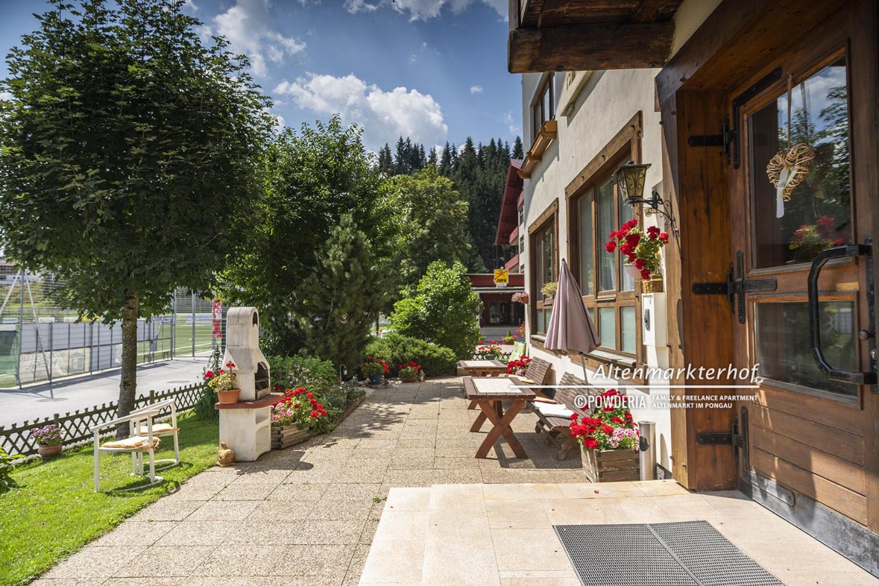 Powderia Family & Freelance Apartment in the centre of Ski Amadé