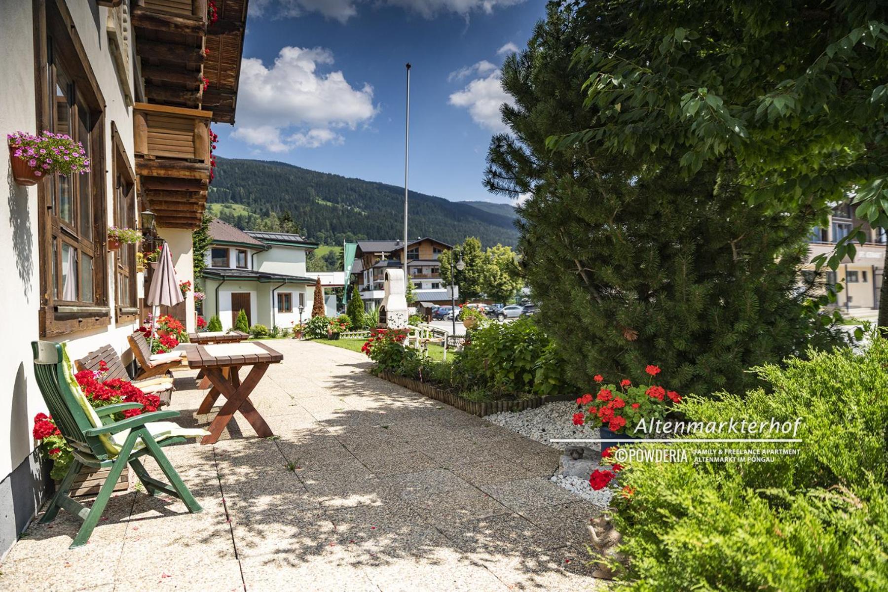 Powderia Family & Freelance Apartment in the centre of Ski Amadé