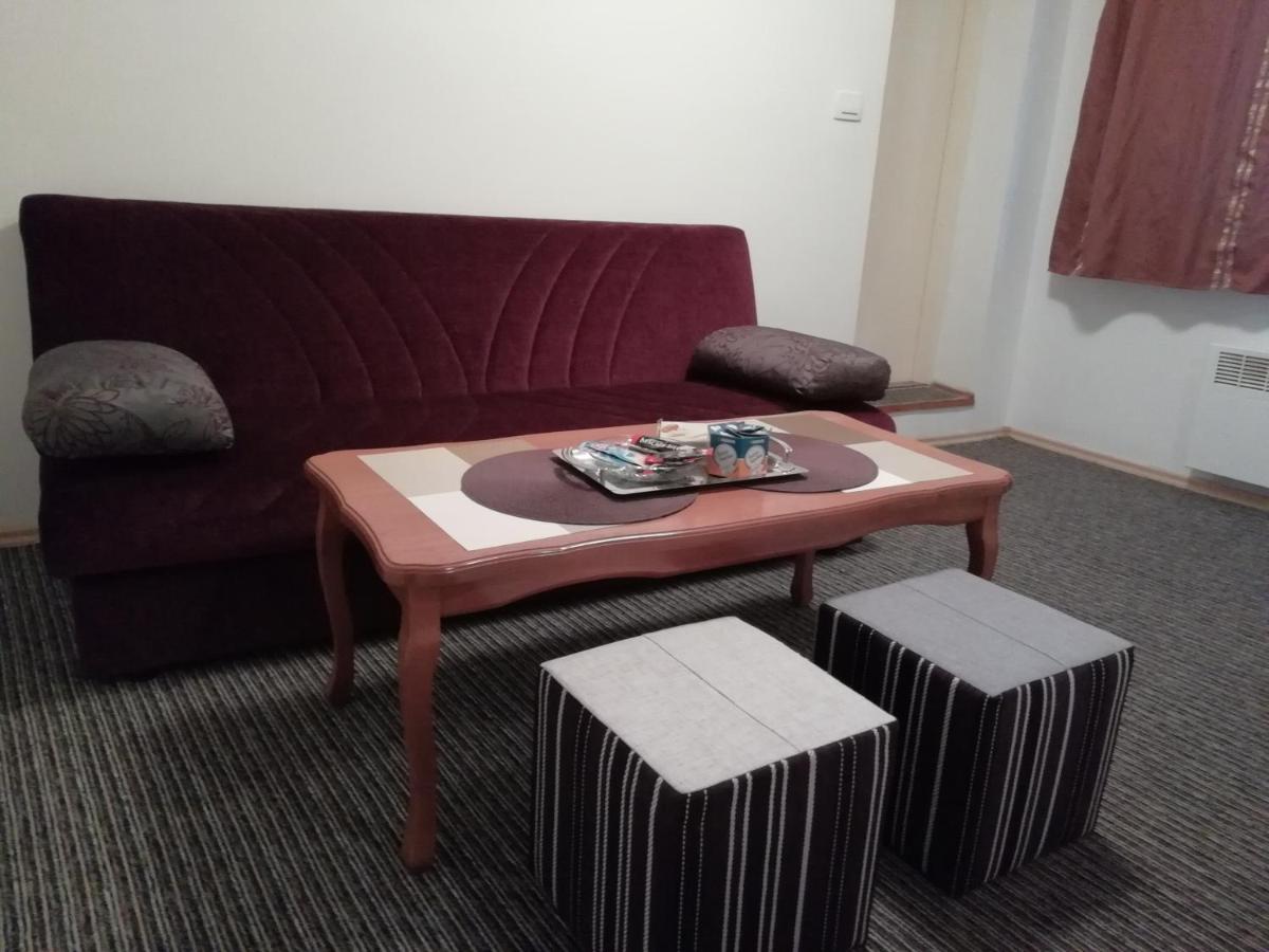 Photo 33