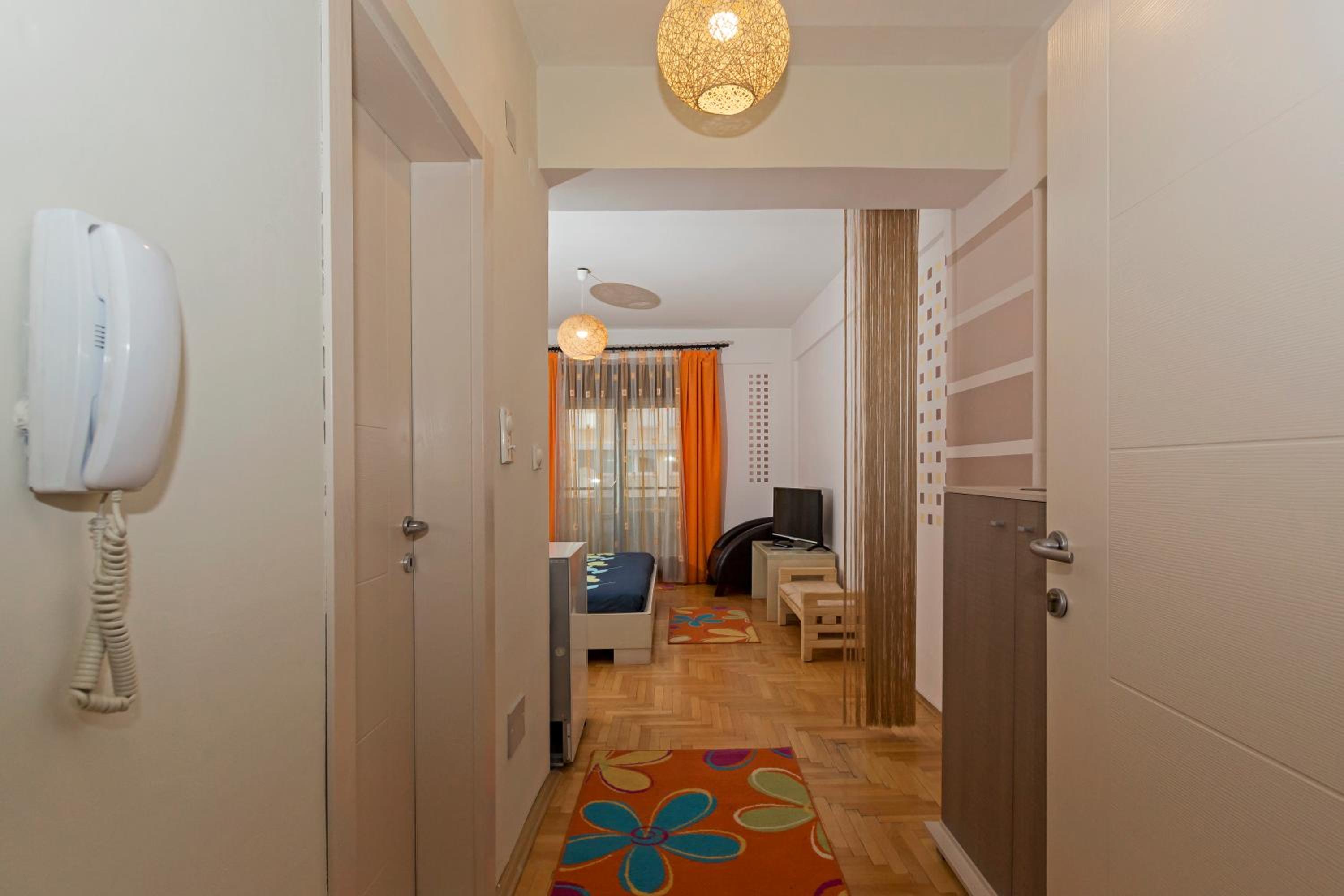 Etaksimo Central Apartment view 2