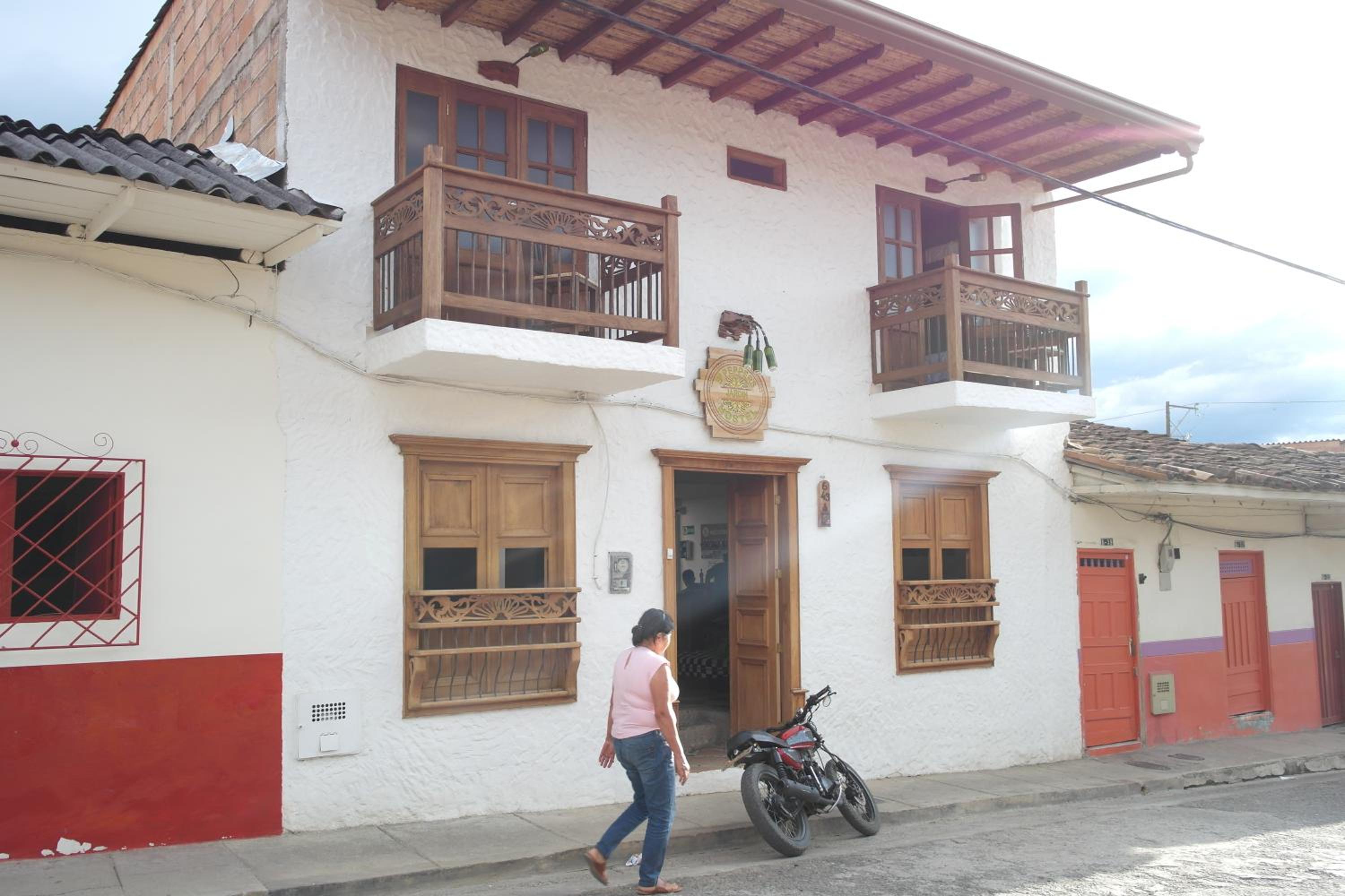 Sergeant Pepper's Hostel