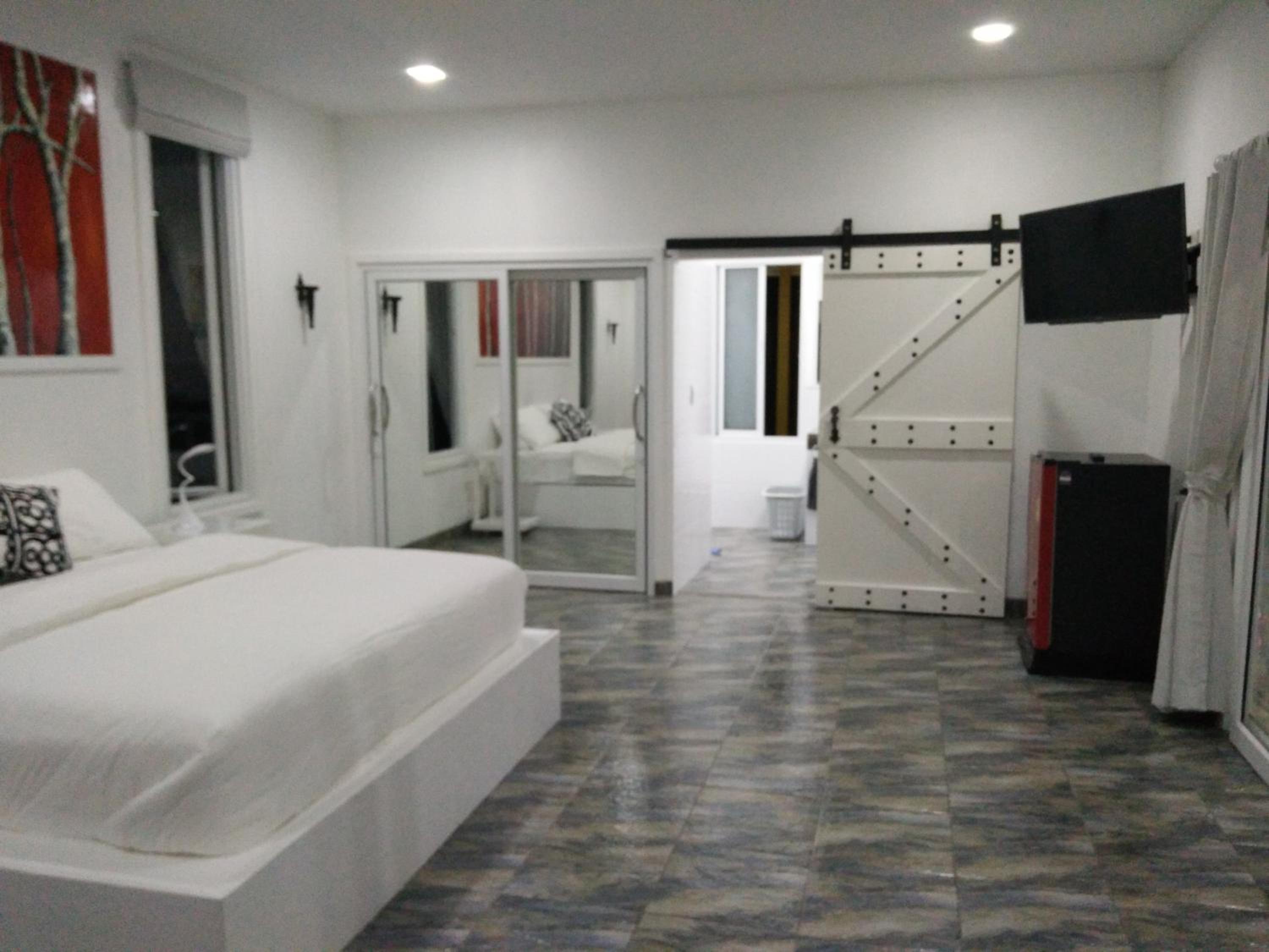 Photo 11