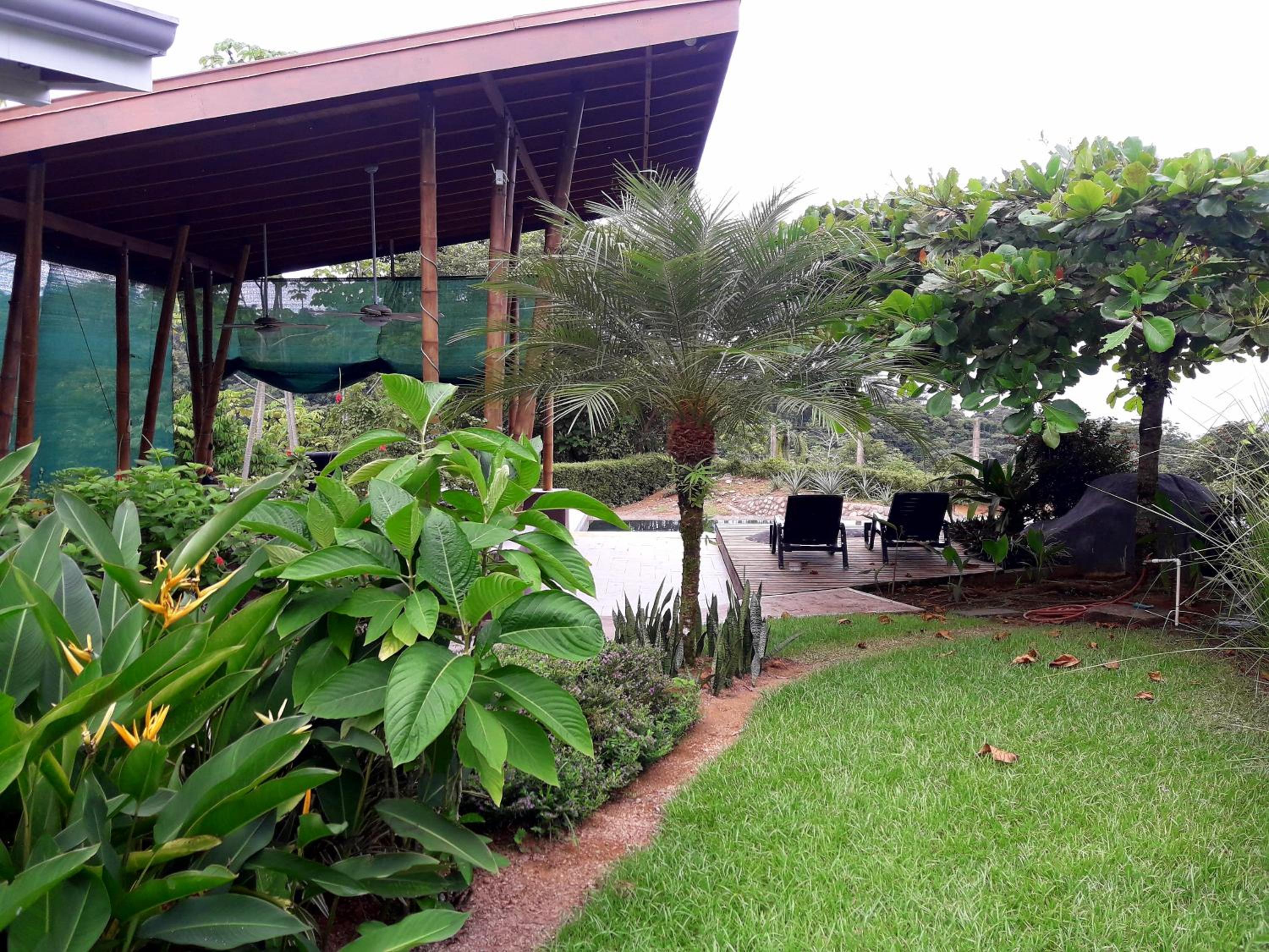 Eden Tica Lodge