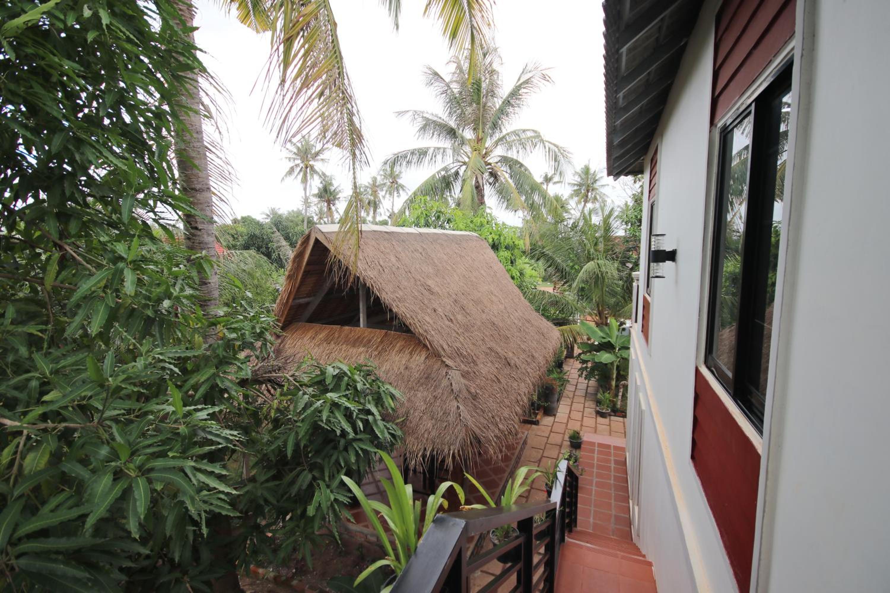 Green Life Cottage view 4