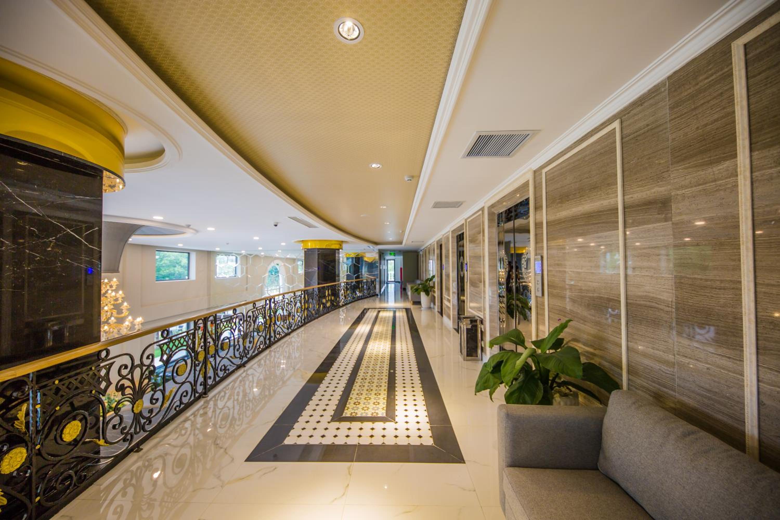 Orbit Hotel Nha Trang