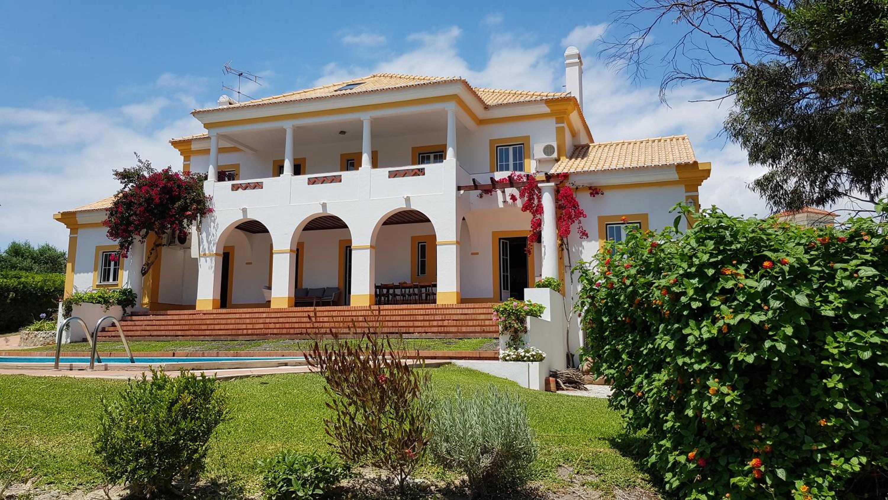 Villa Sequoia - Beach and Lake Private Holidays
