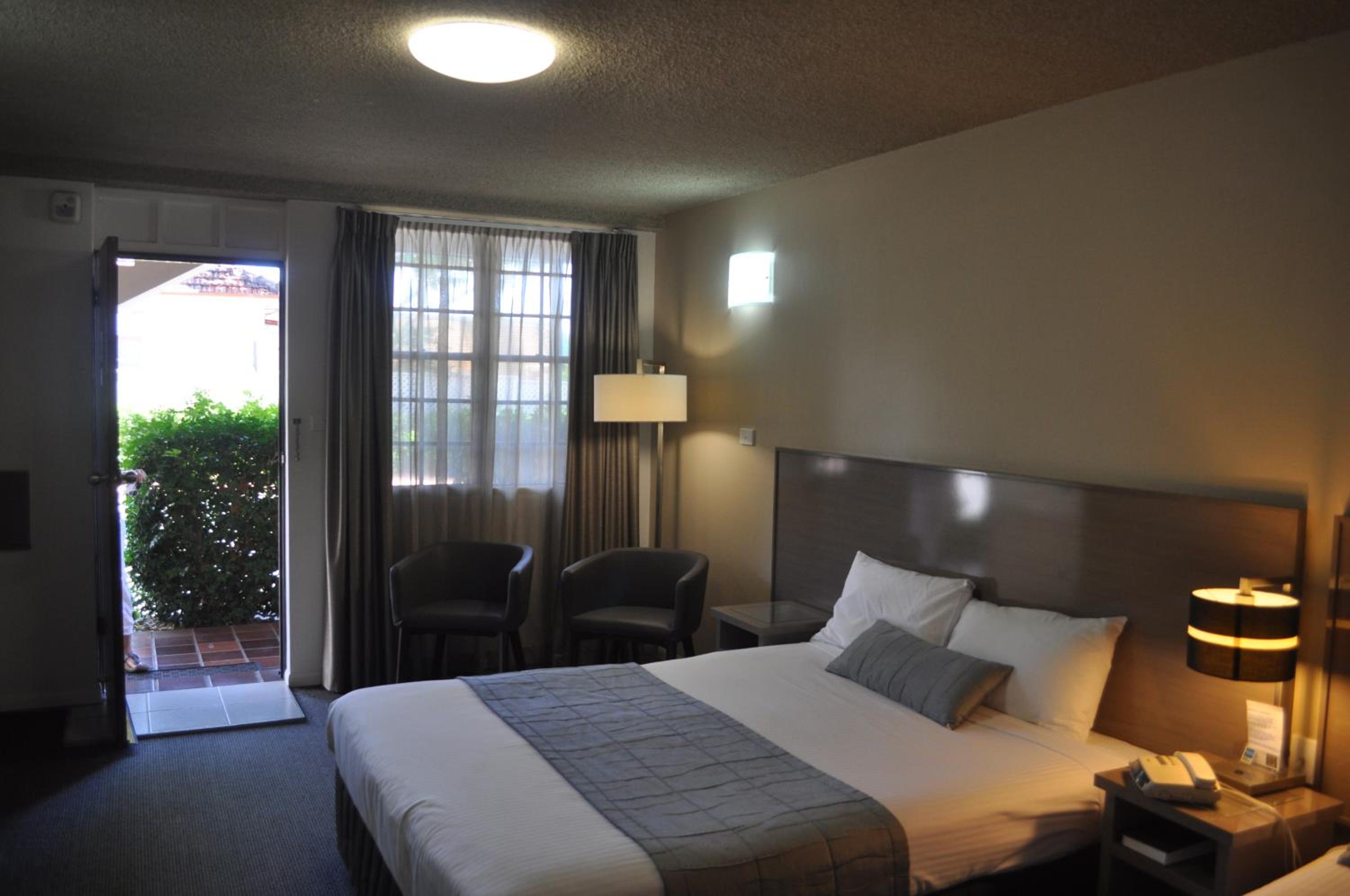 In Town Motor Inn