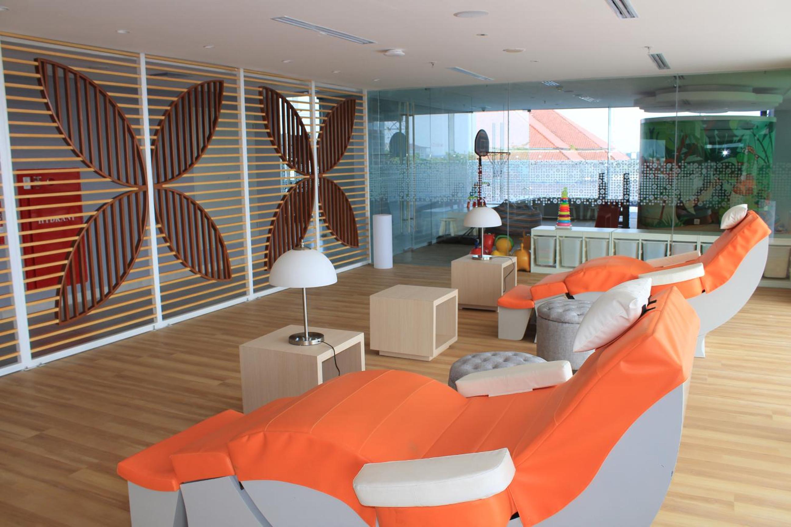 Solo Vacations - HARRIS Hotel  Conventions Solo - Property Image 9