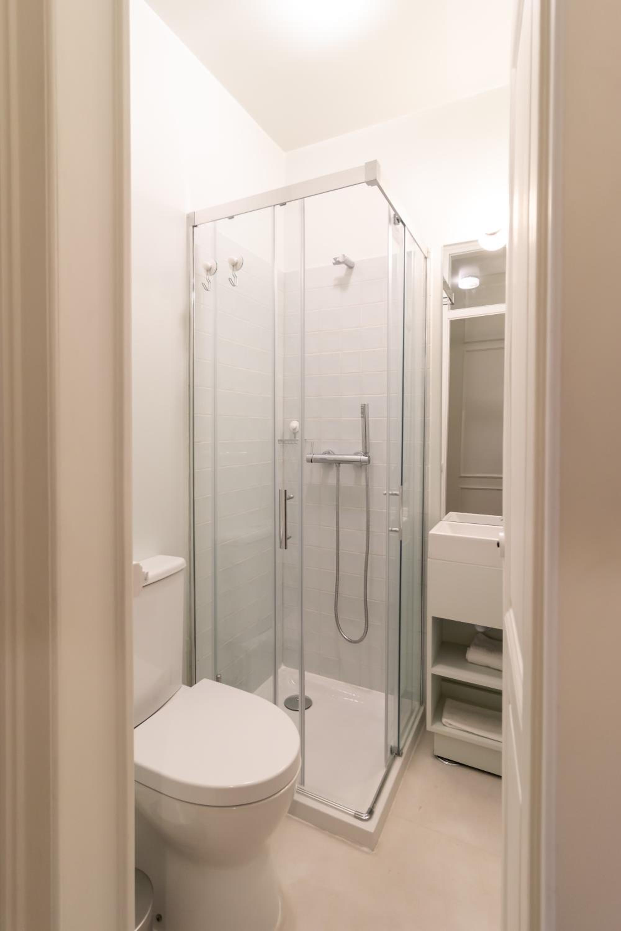 1898 Home & Suites