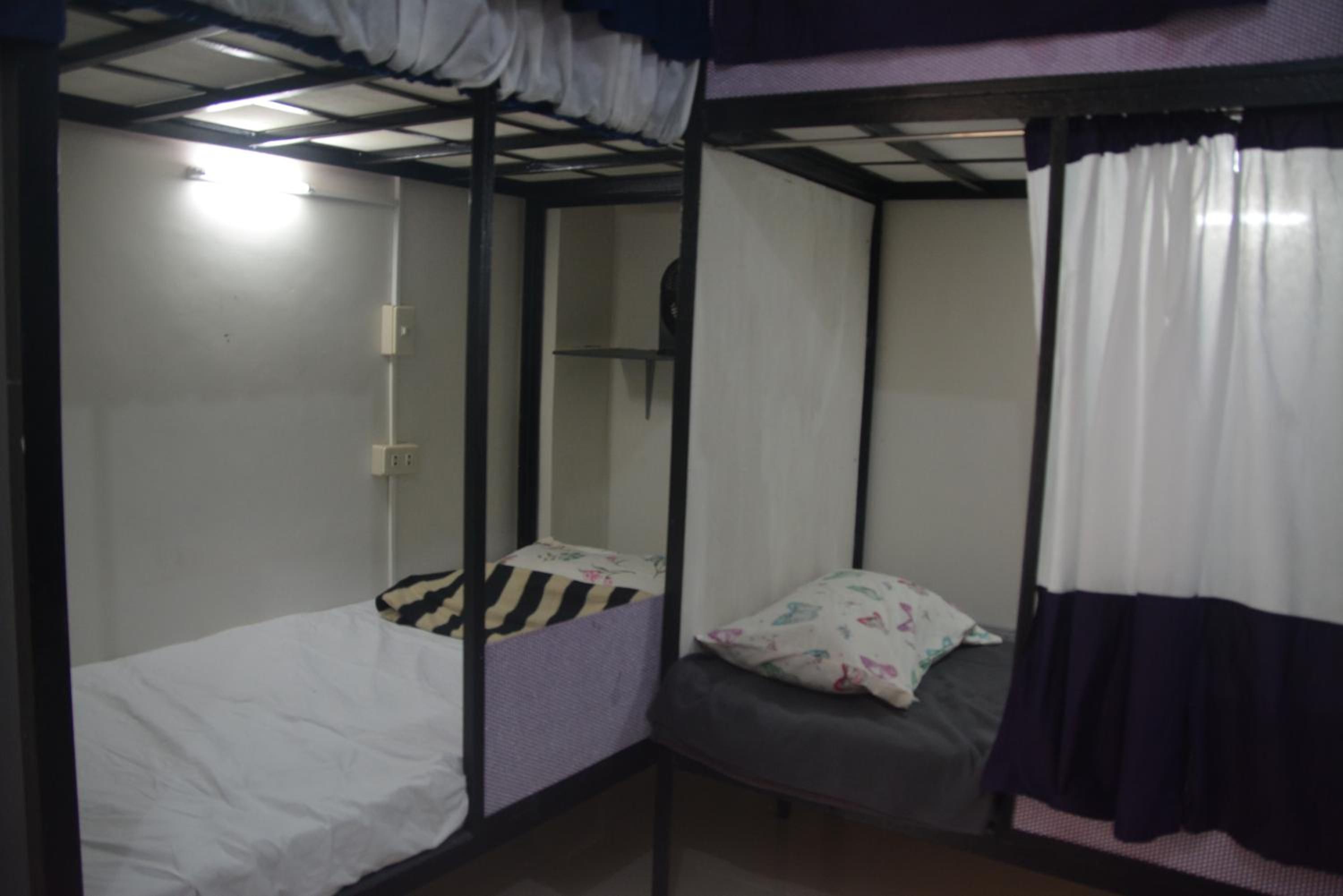 Sleepadz - Capsule Beds Dormitel in Magsaysay Ave Naga