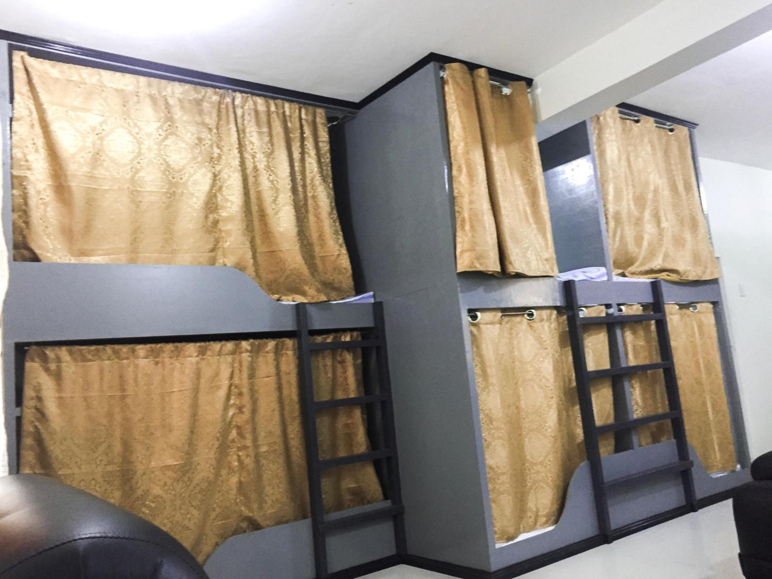 Sleepadz - Capsule Beds Dormitel in Magsaysay Ave Naga