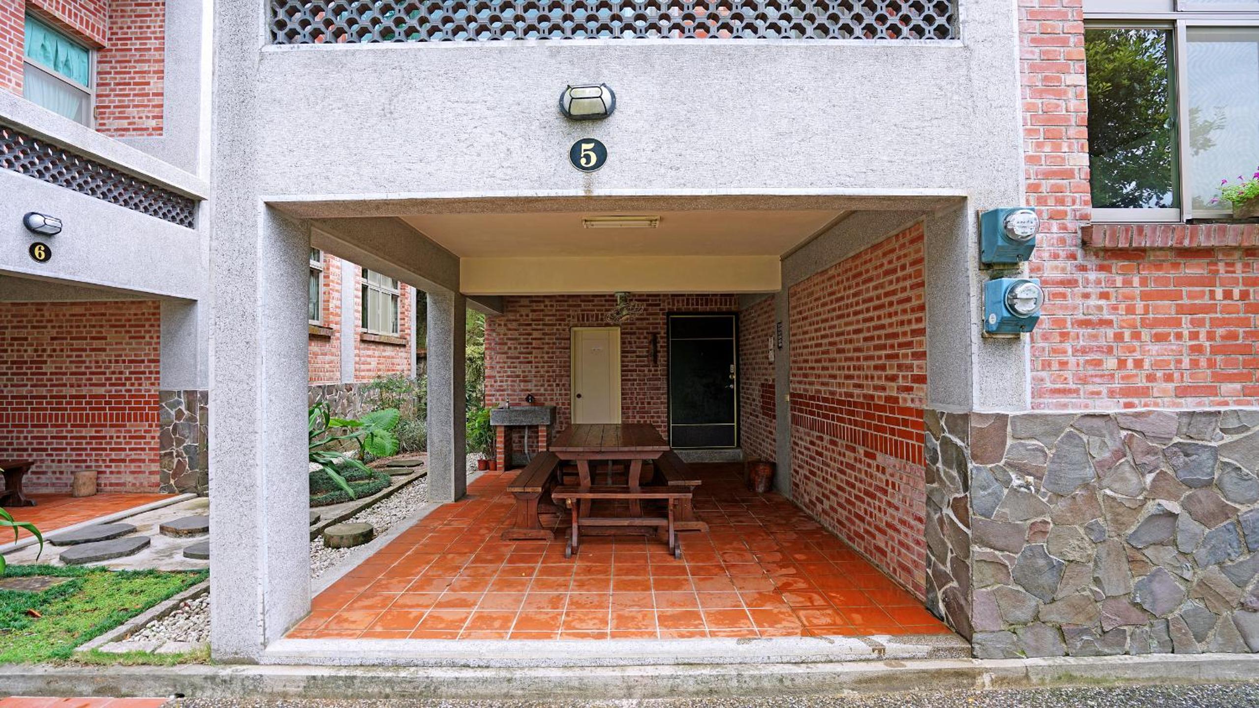 Red Brick Villas