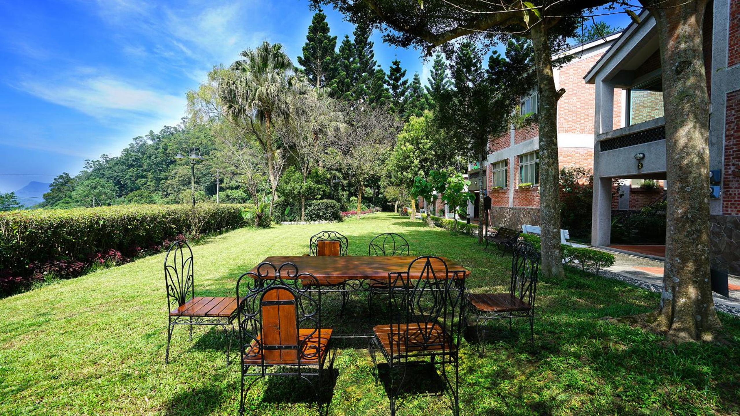 Red Brick Villas