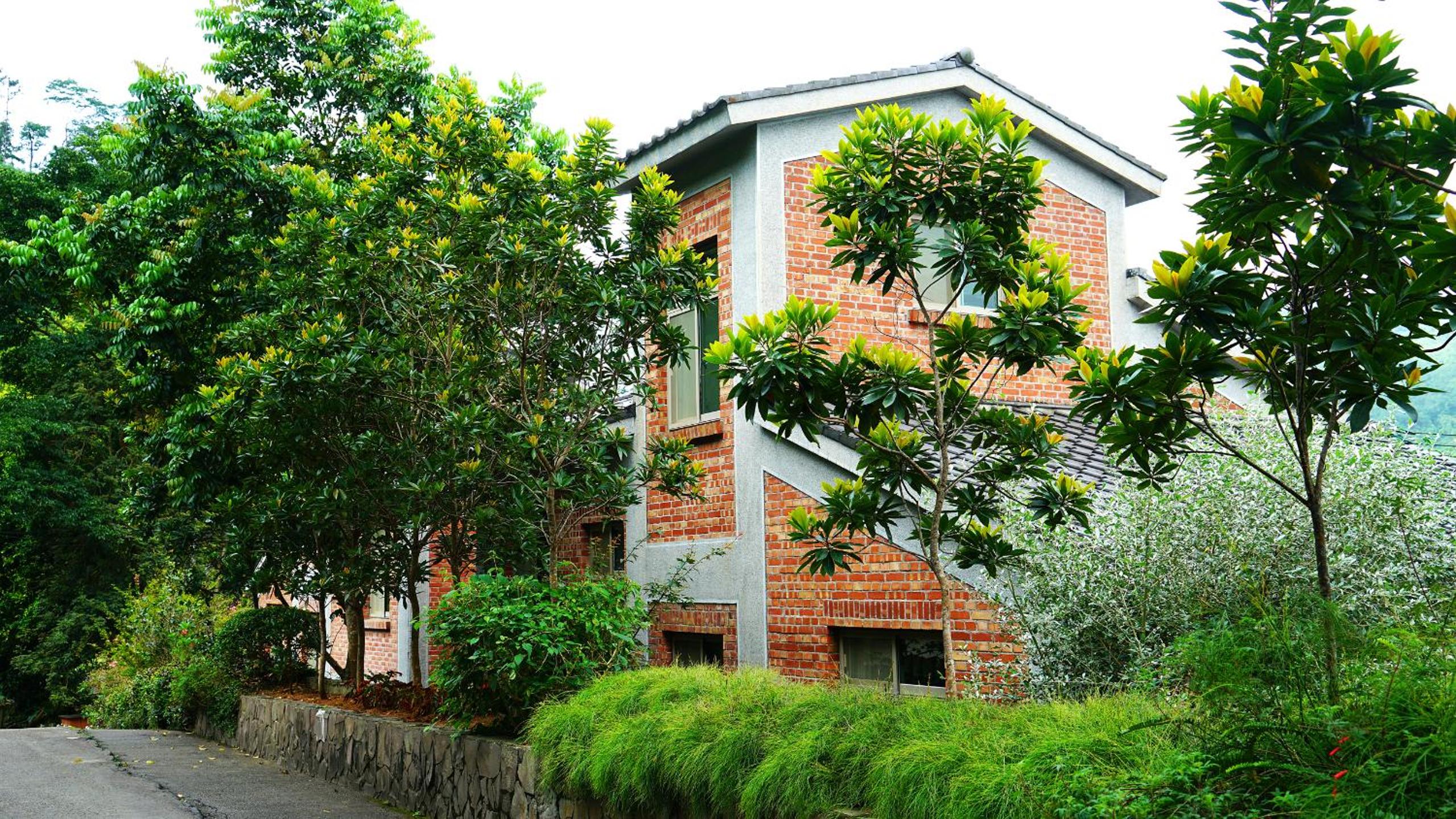 Red Brick Villas