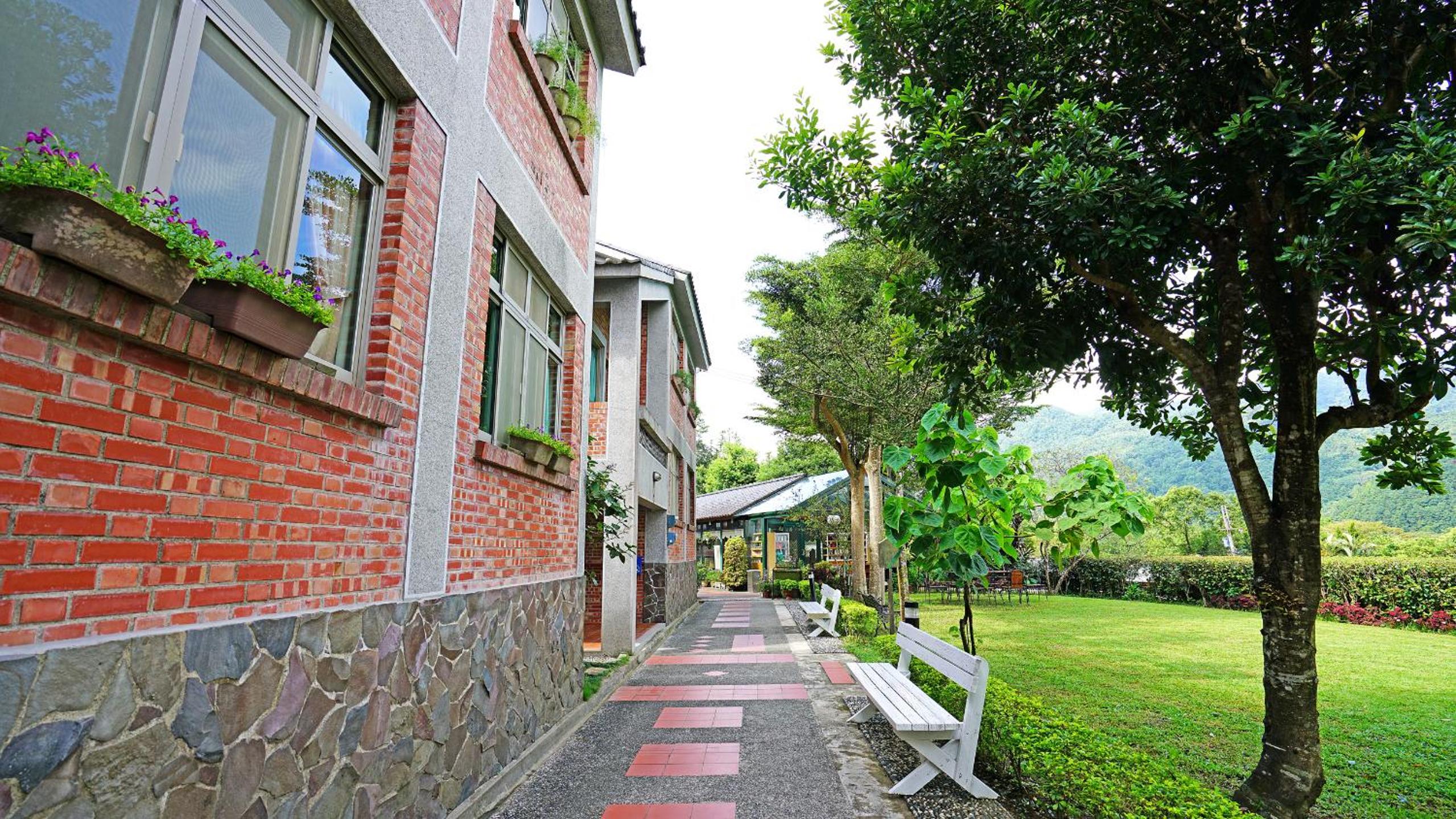 Red Brick Villas
