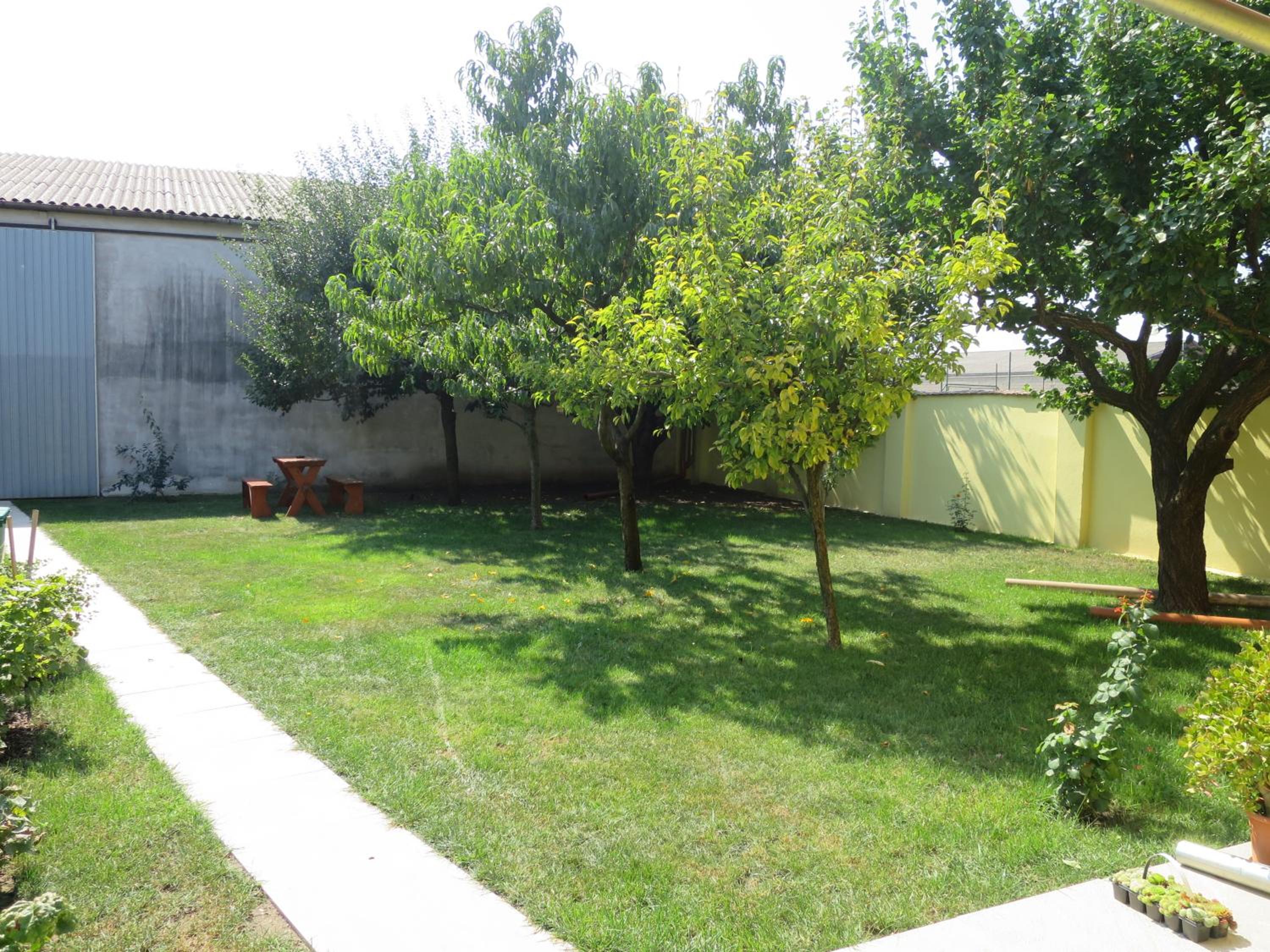 Photo 57