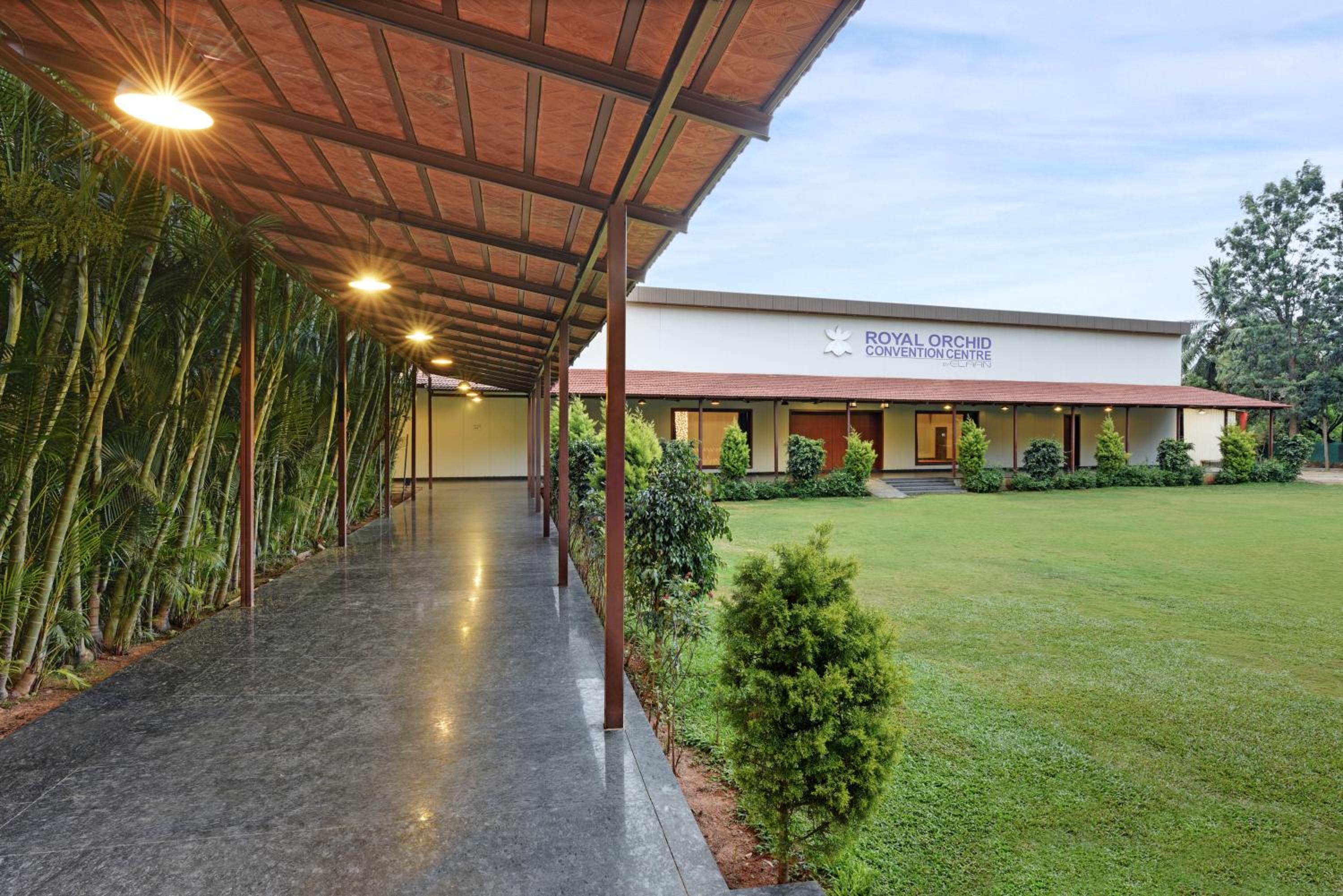 Royal Orchid Resort & Convention Centre, Yelahanka Bangalore, photo 31